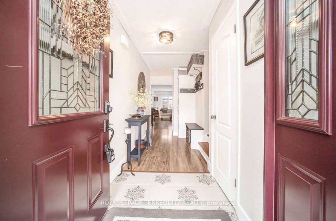 72 Carisbrooke Court 72, Brampton, ON L6S 3K1 photo 4