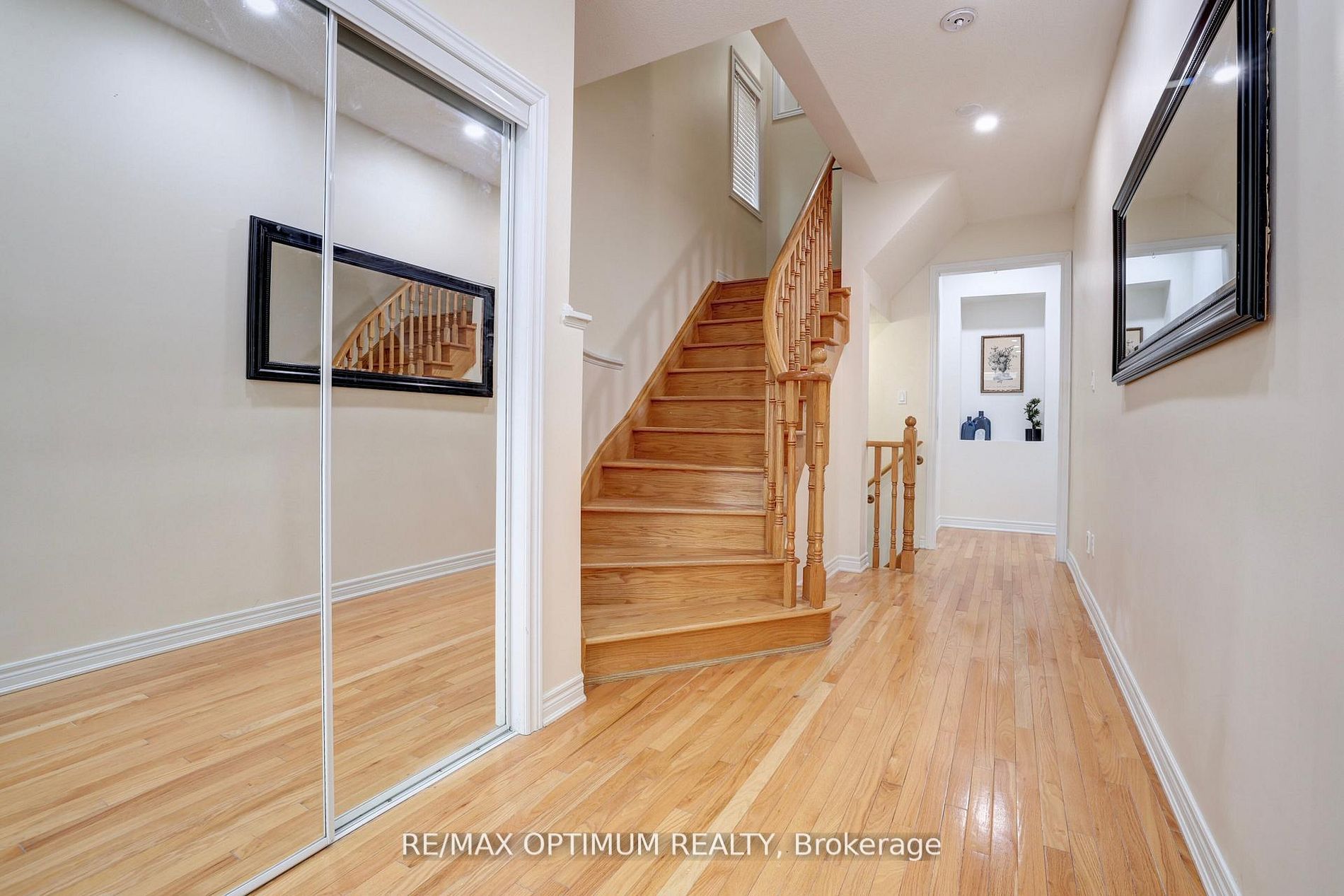 21 Saint Eugene Street, Brampton, ON L6Y 0N5 photo 4