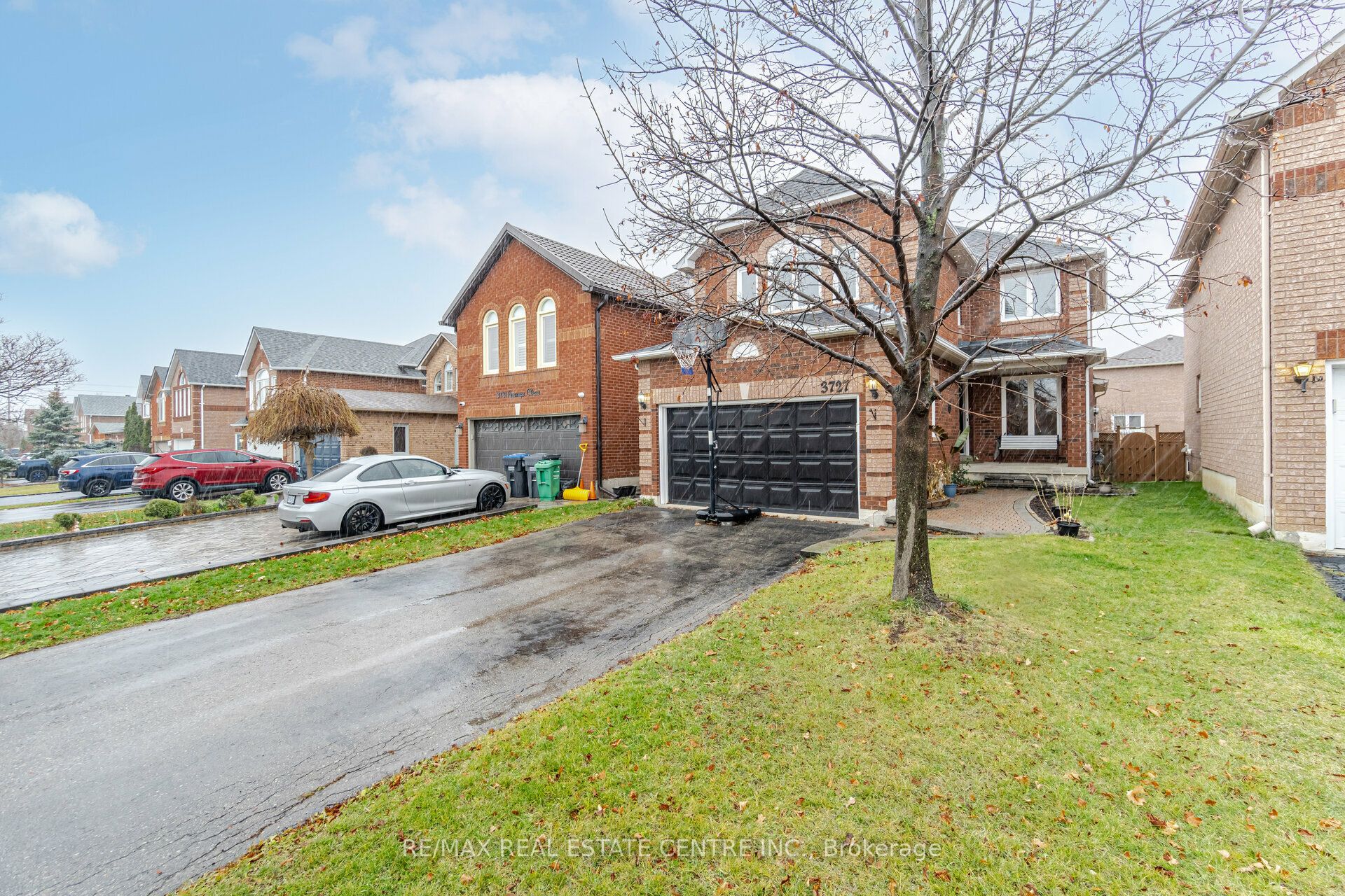 3727 Althorpe Circle, Mississauga, ON L5N 7G5 photo 4