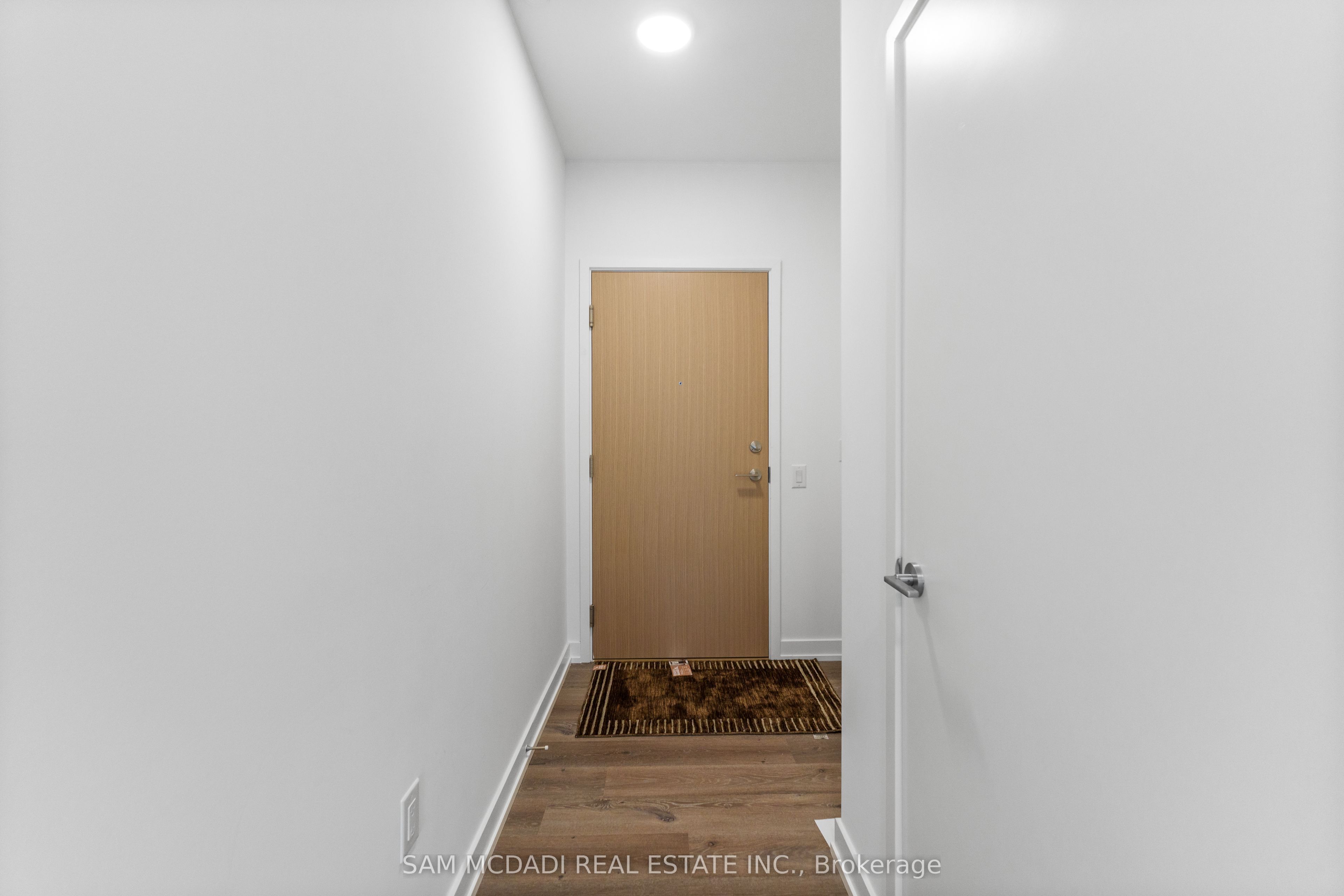 395 Square One Drive 3810, Mississauga, ON L5B 0P6 photo 5