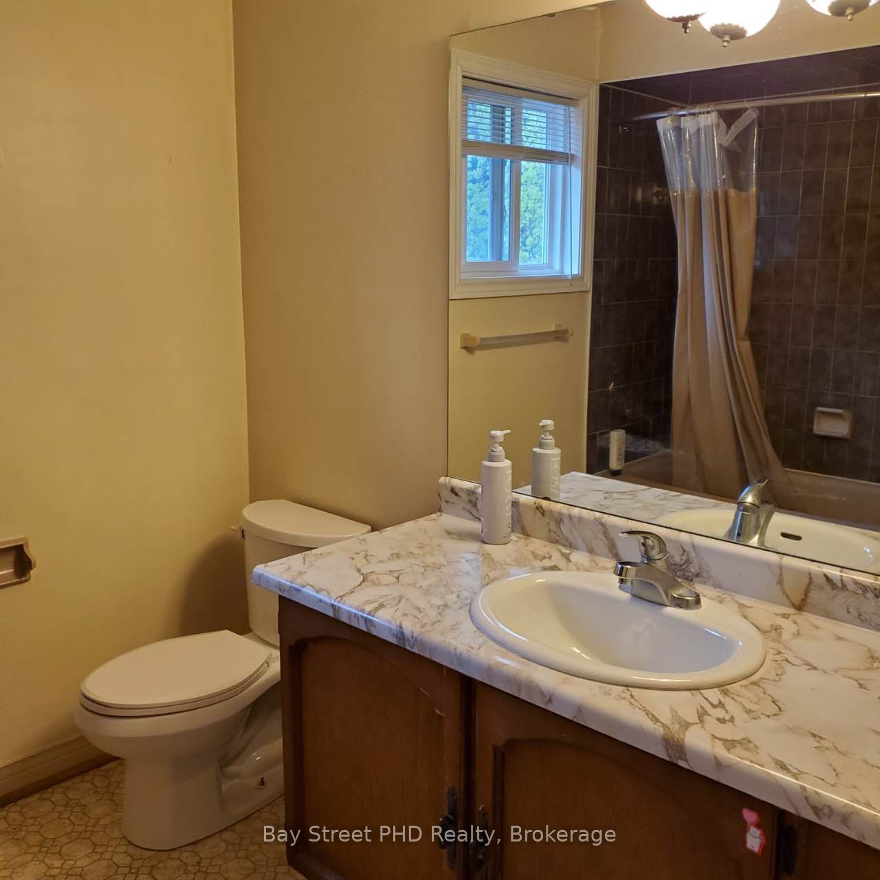 3362 Cider Mill Place master bedroom, Mississauga, ON L5L 3H6 photo 4