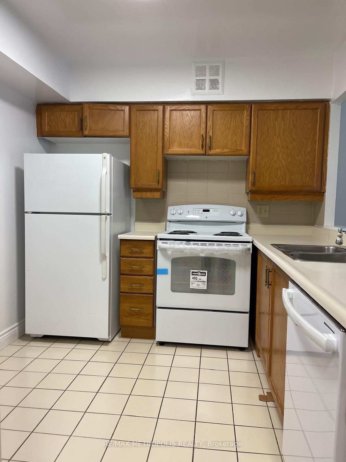 22 Southport Street 926, Toronto, ON M6S 4Y9 photo 5
