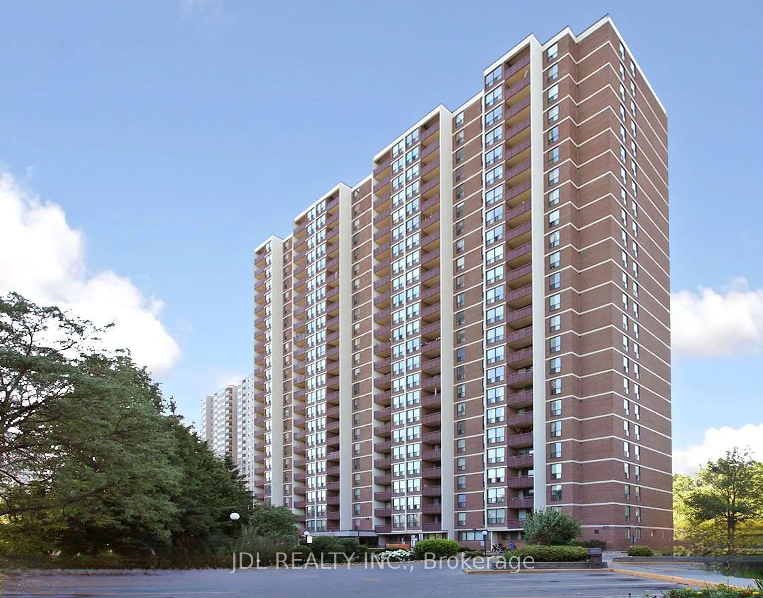 85 Emmett Avenue 1807, Toronto, ON M6M 2E6