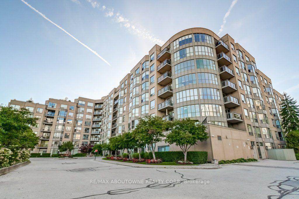2511 Lakeshore Road W 519, Oakville, ON L6L 6L9 photo 4