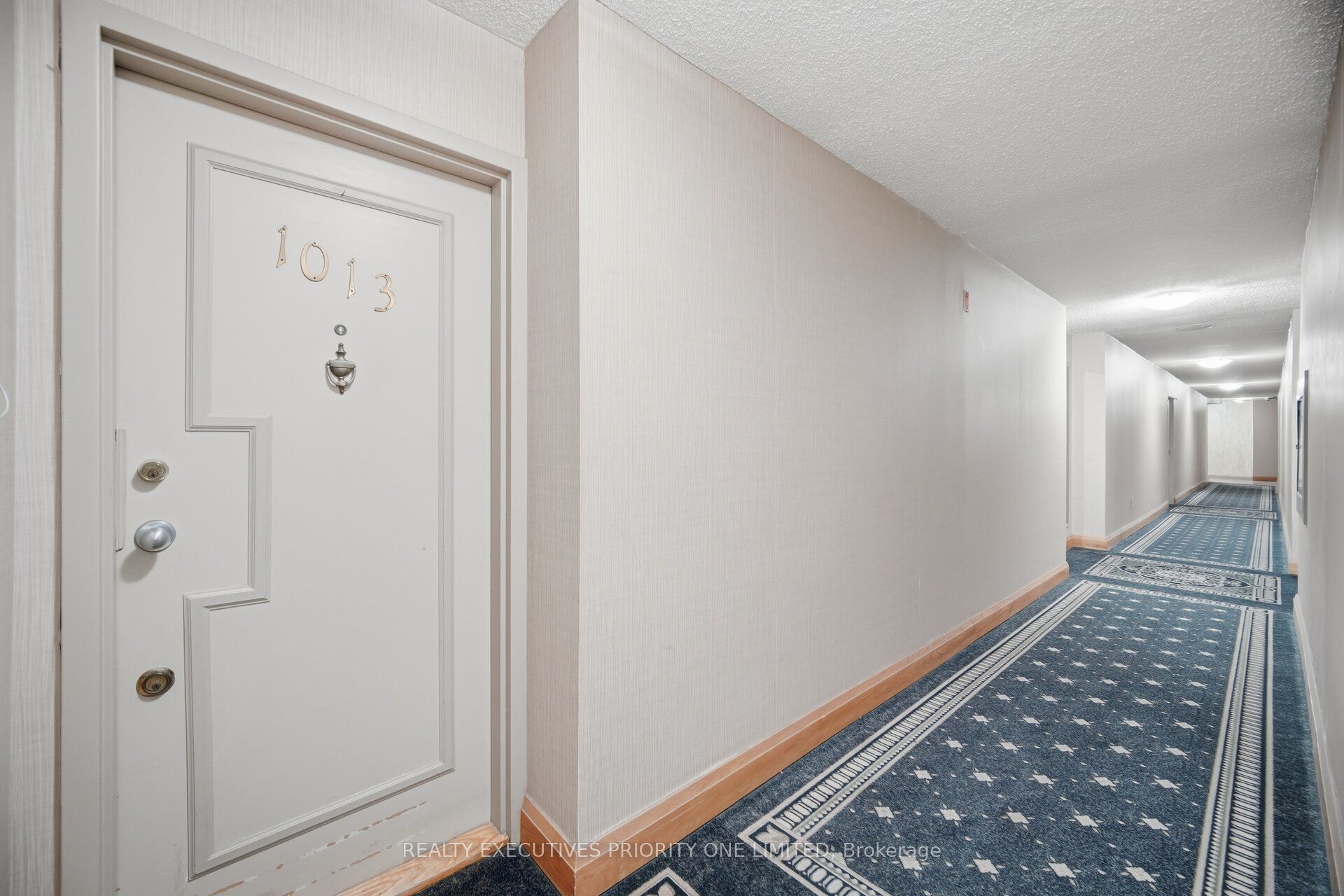 10 Martha Eaton Way 1013, Toronto, ON M6M 5B3 photo 5