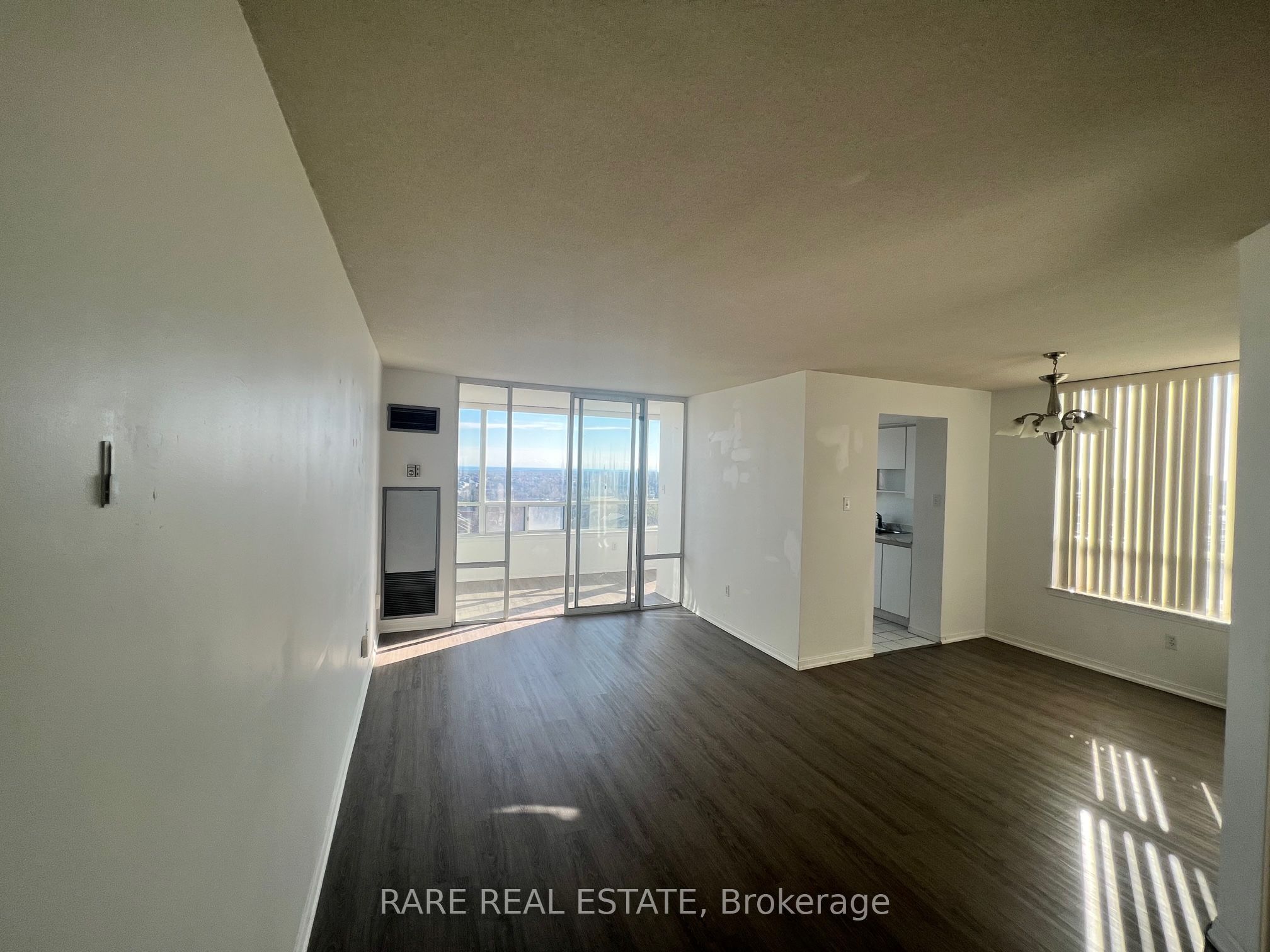 550 Webb Drive 905, Mississauga, ON L5B 3Y4
