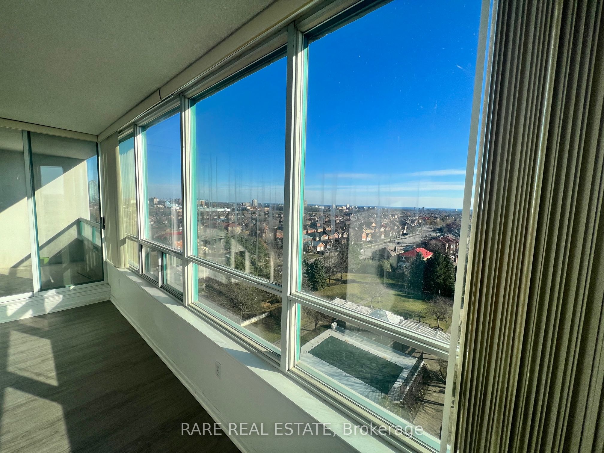 550 Webb Drive 905, Mississauga, ON L5B 3Y4 photo 5