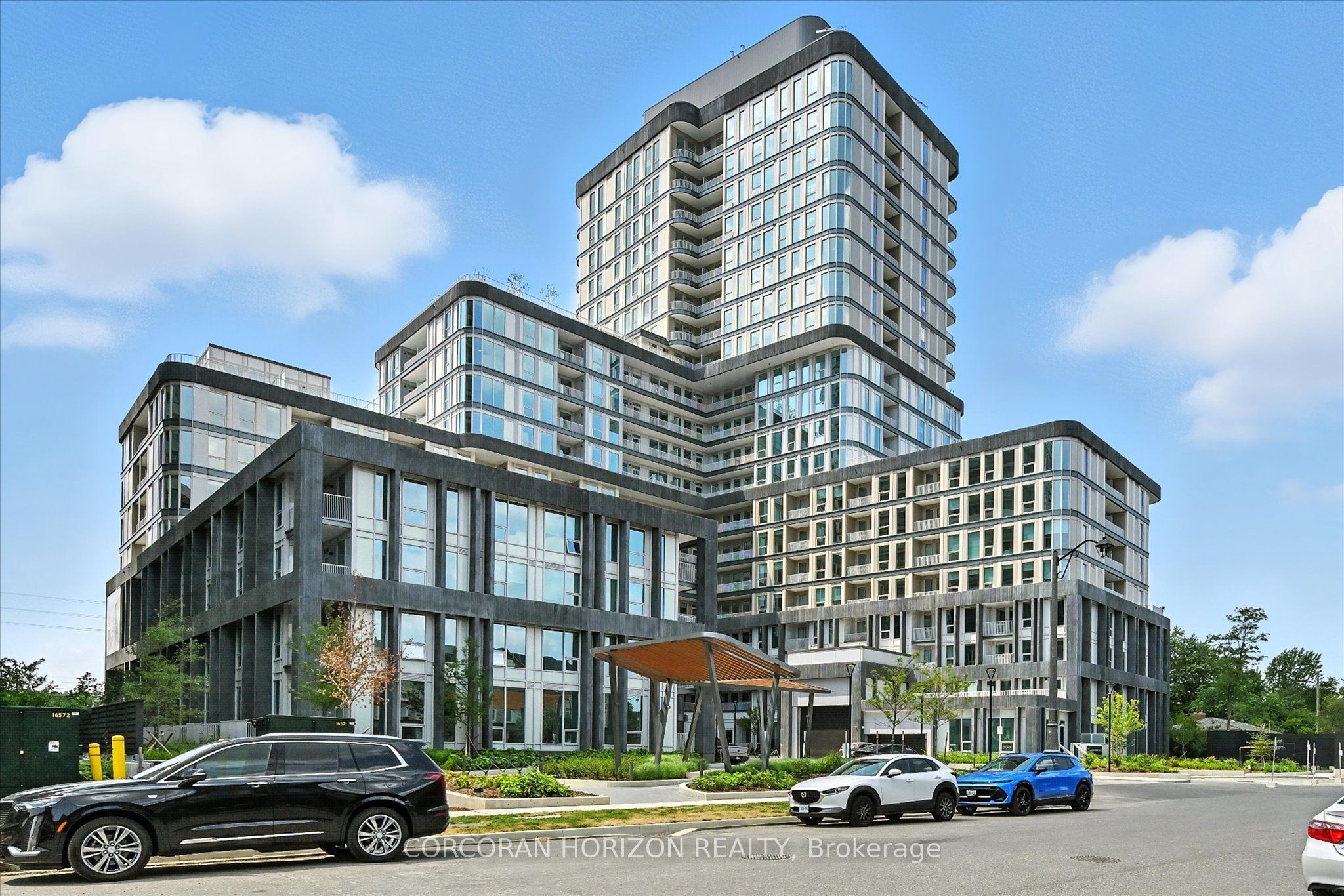 3240 William Coltson Avenue 727, Oakville, ON L6H 8C8 photo 2