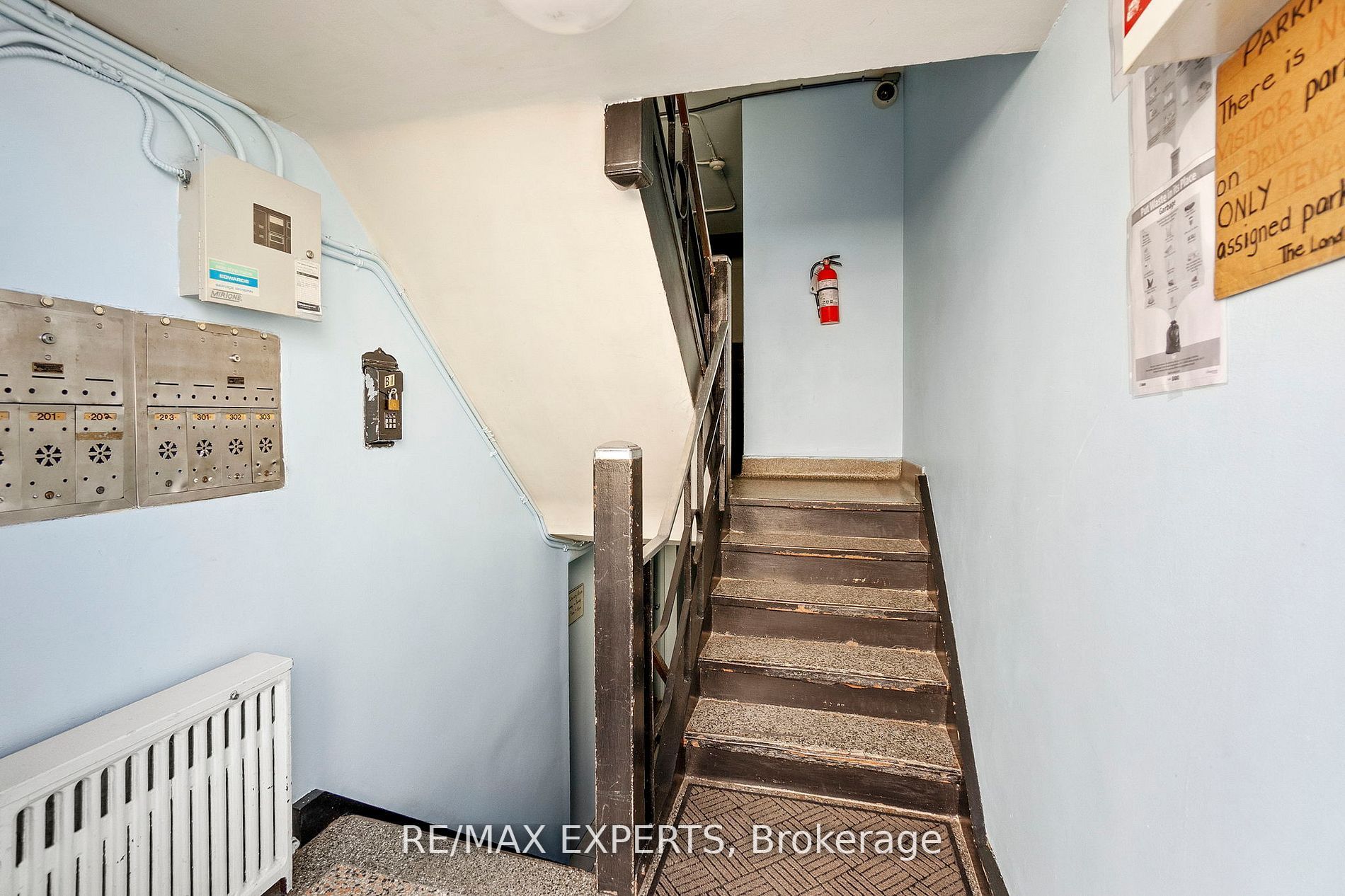 3261A Lakeshore Boulevard W 101, Toronto, ON L4L 9A6 photo 4