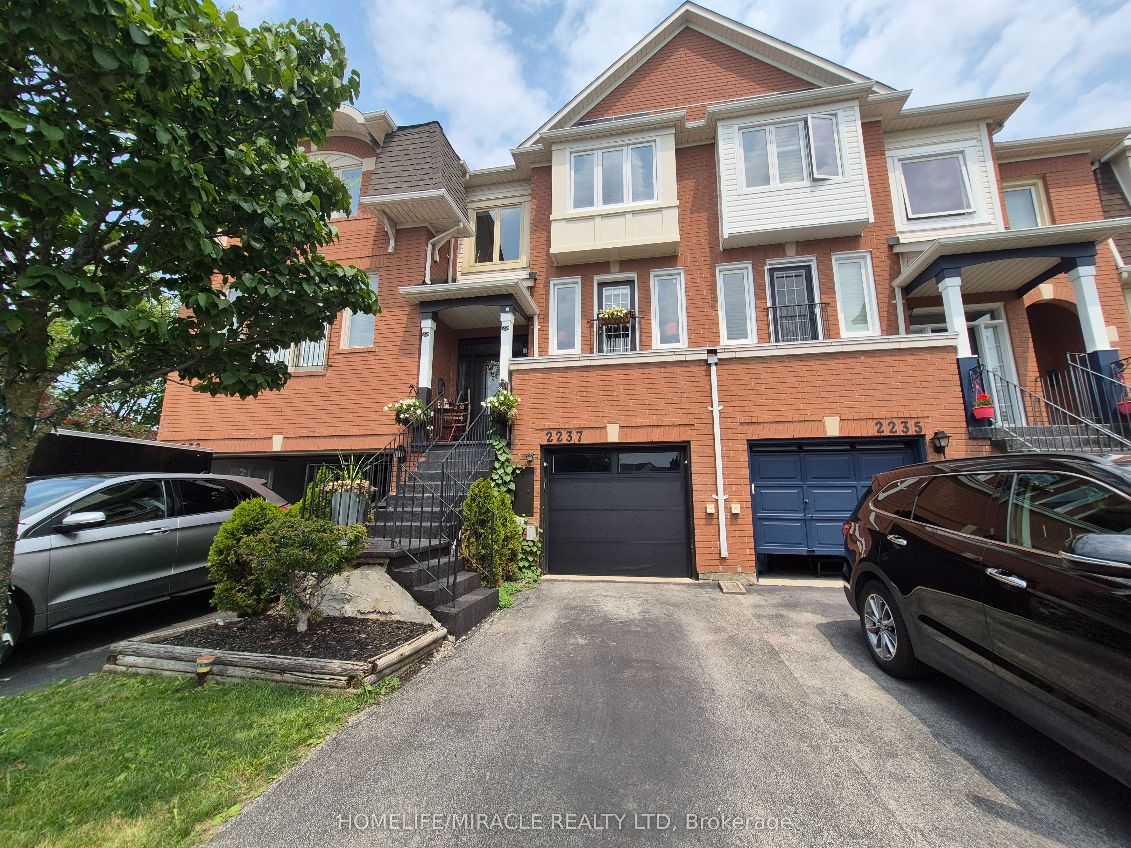 2237 Prescott Place, Burlington, ON L7L 6L3 photo 2
