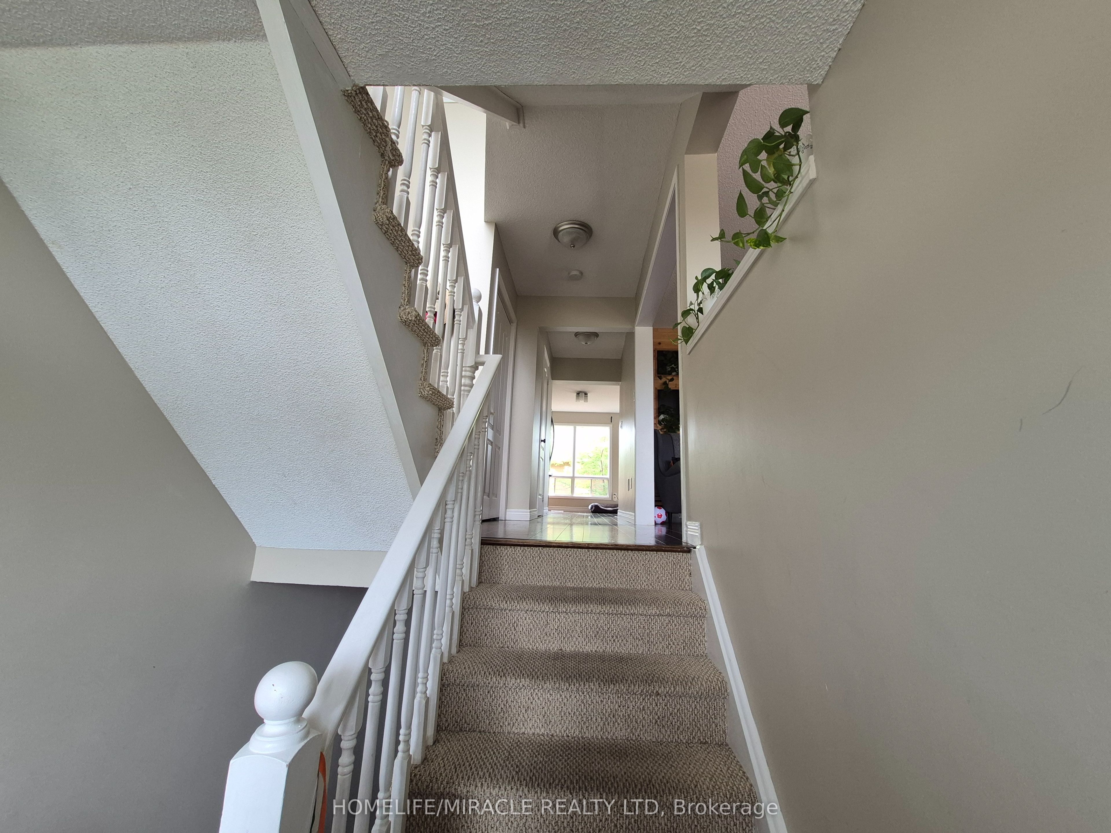 2237 Prescott Place, Burlington, ON L7L 6L3 photo 4