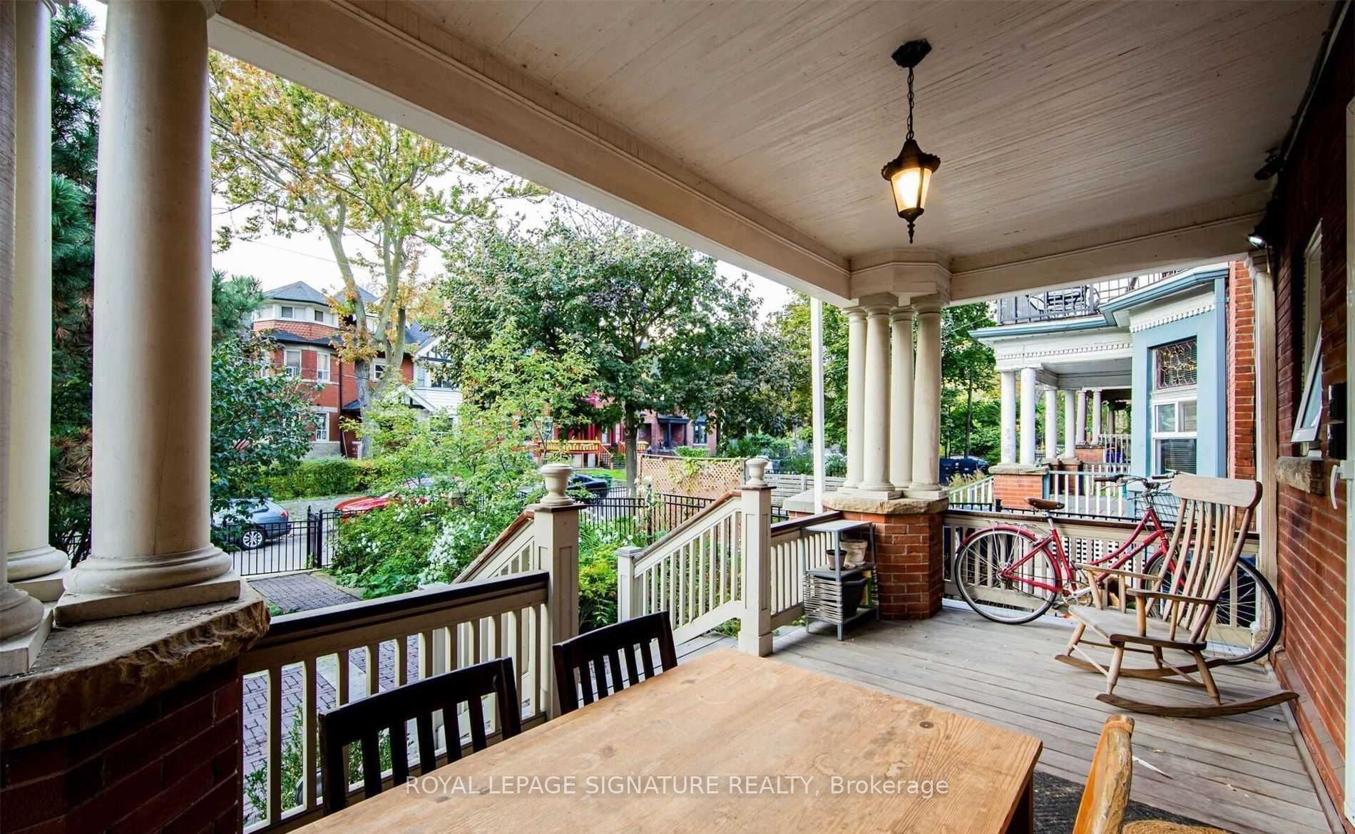 1 Maynard Avenue 1, Toronto, ON M6K 2Z7 photo 3