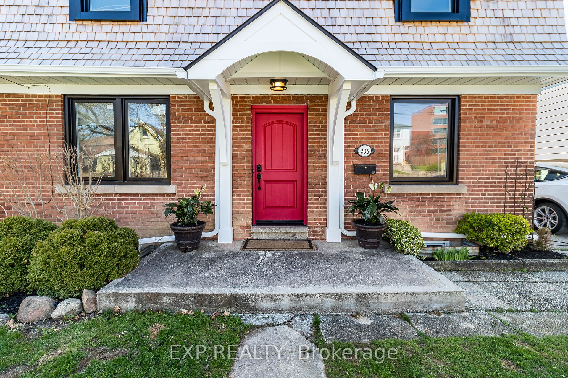 205 Church Street, Toronto, ON M9N 1N9