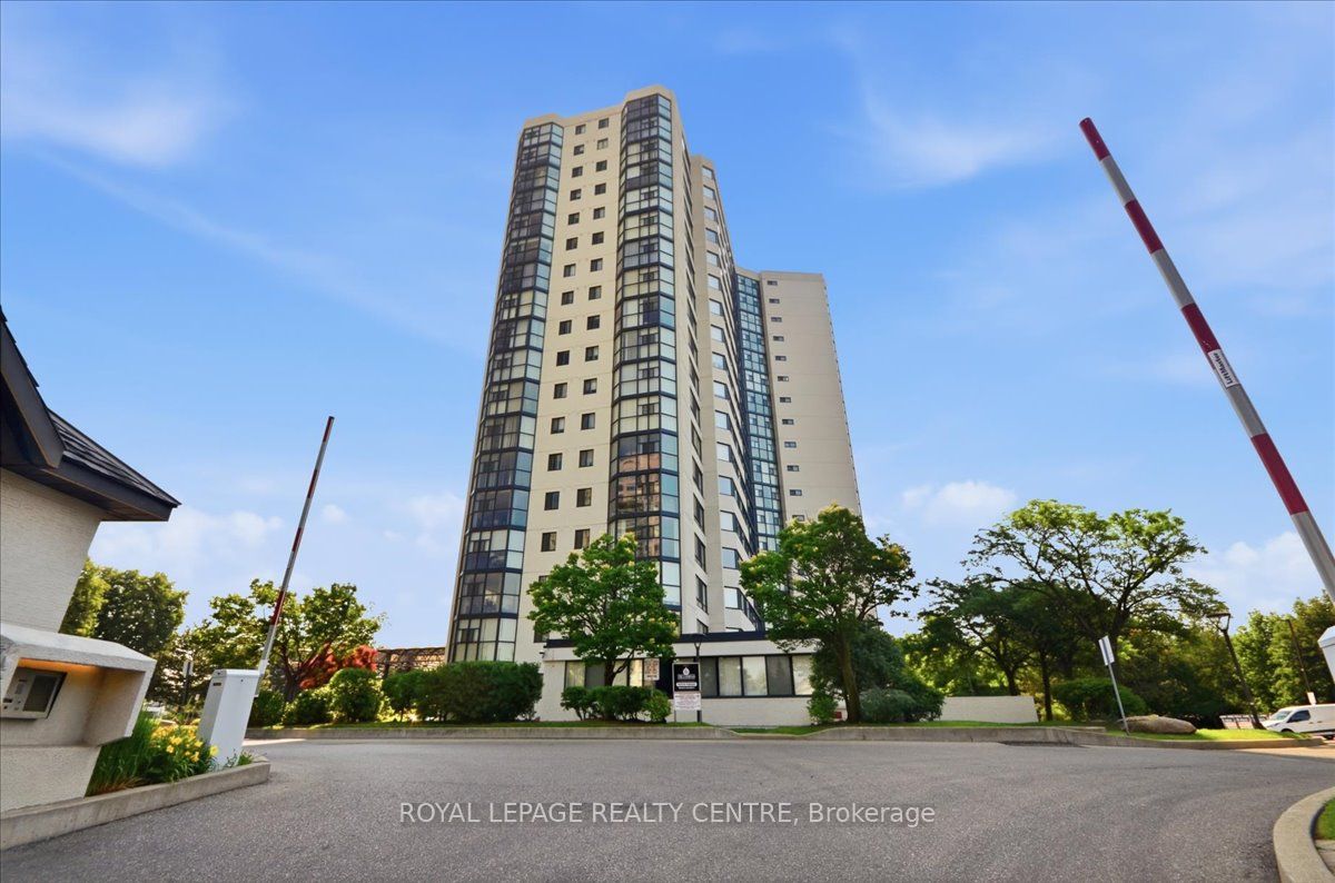 1360 Rathburn Road E 410, Mississauga, ON L4W 4H4 photo 2