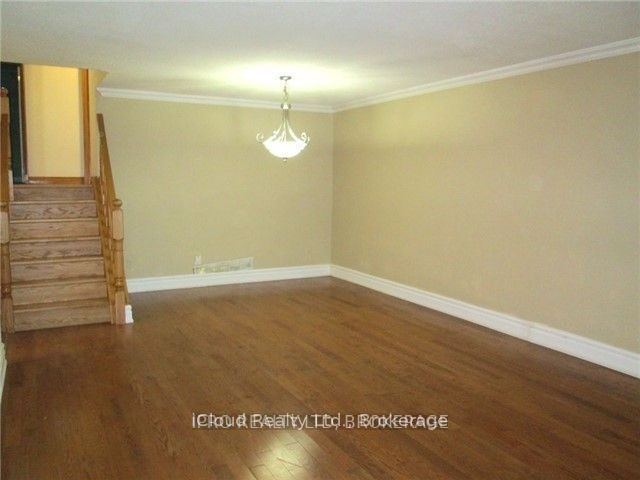 11 Judith Crescent, Brampton, ON L6S 3J3 photo 5