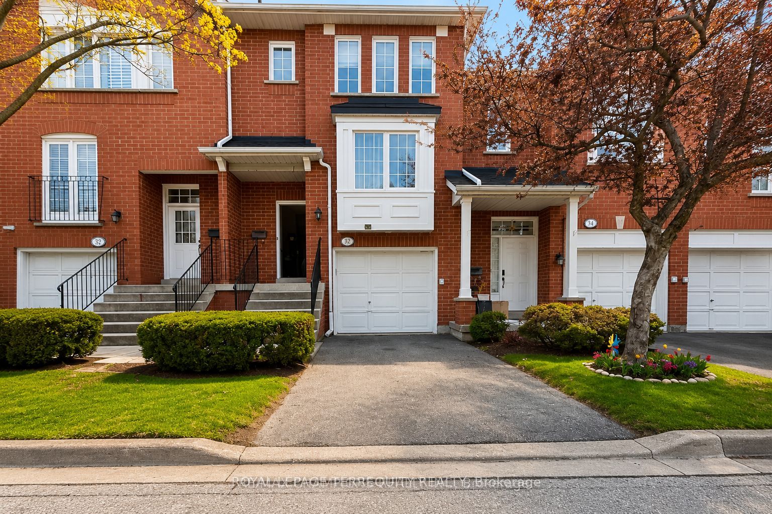 1591 S Paradde Court 37, Mississauga, ON L5M 6G1