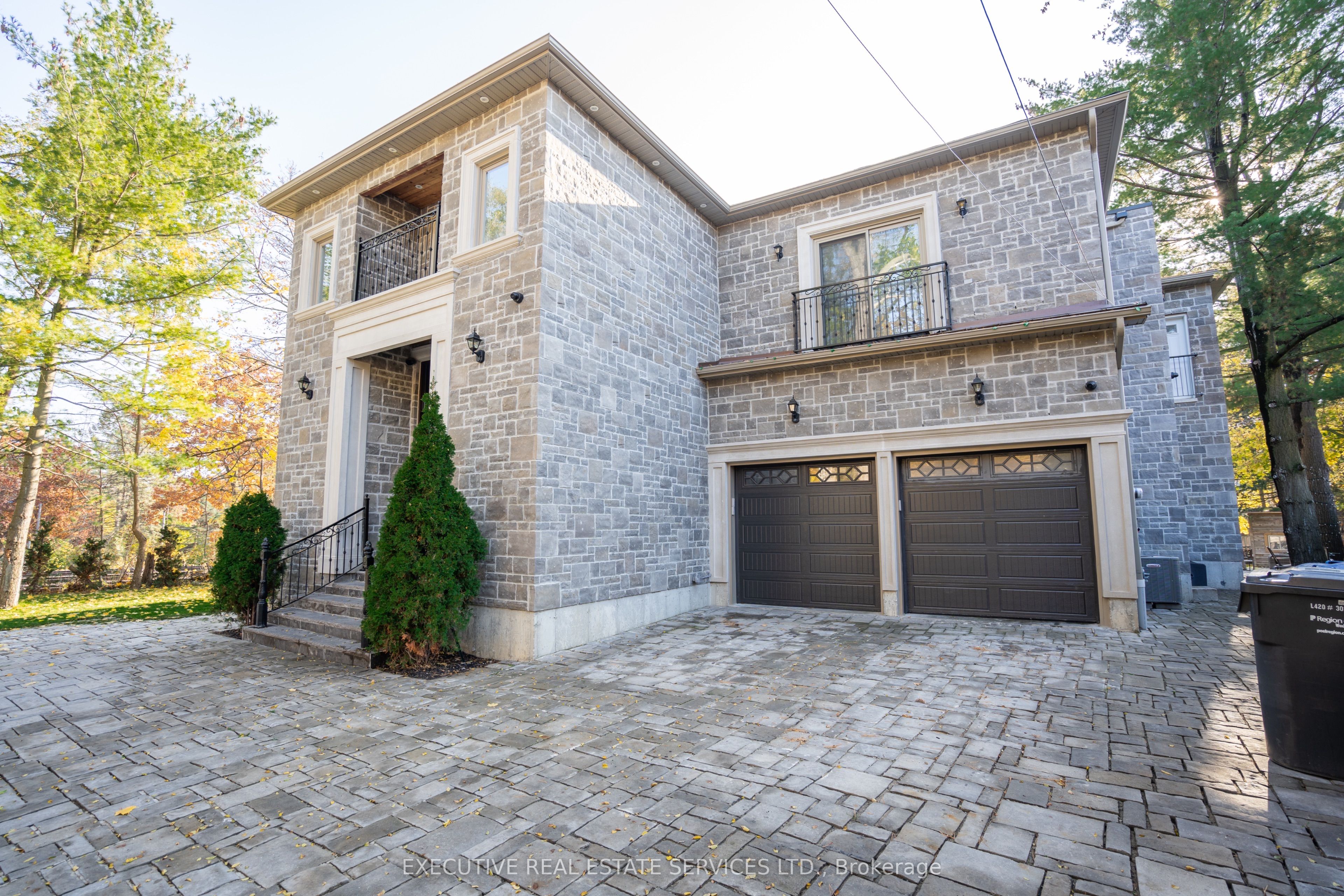 1138 Garden Road, Mississauga, ON L5H 3J6
