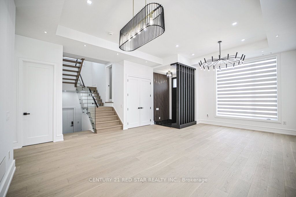 1 Frankwood Road, Toronto, ON M8Z 1Y8 photo 5