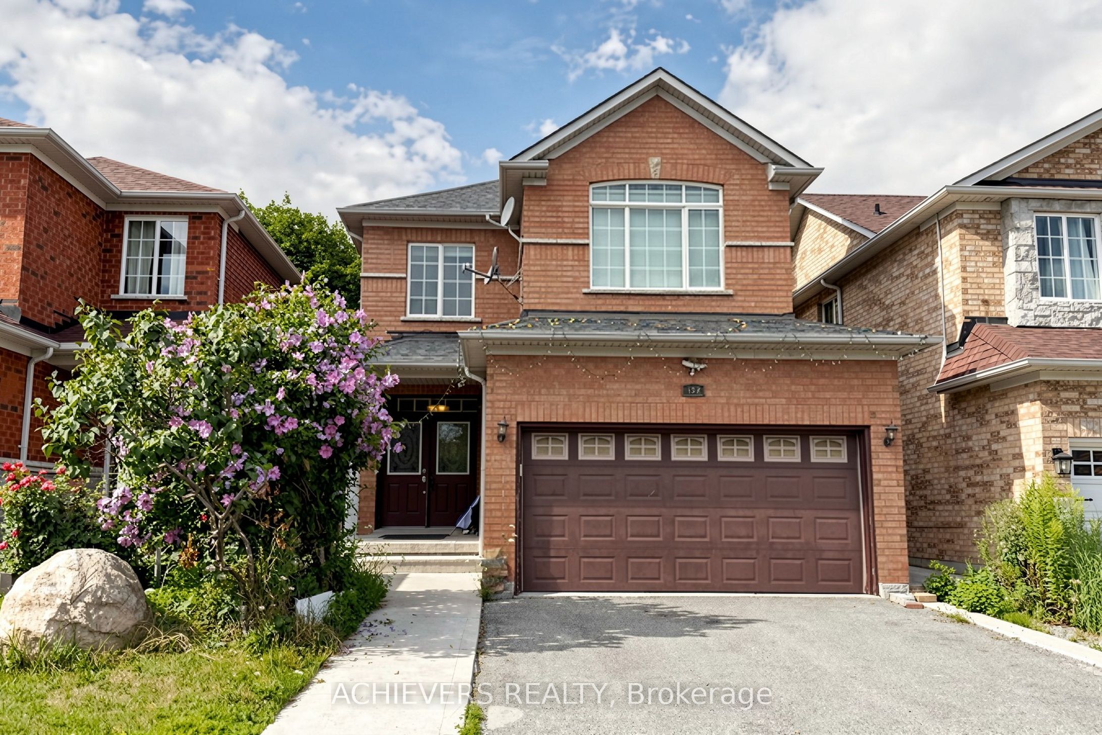 517 Navigator Drive, Mississauga, ON L5W 1P5 photo 3