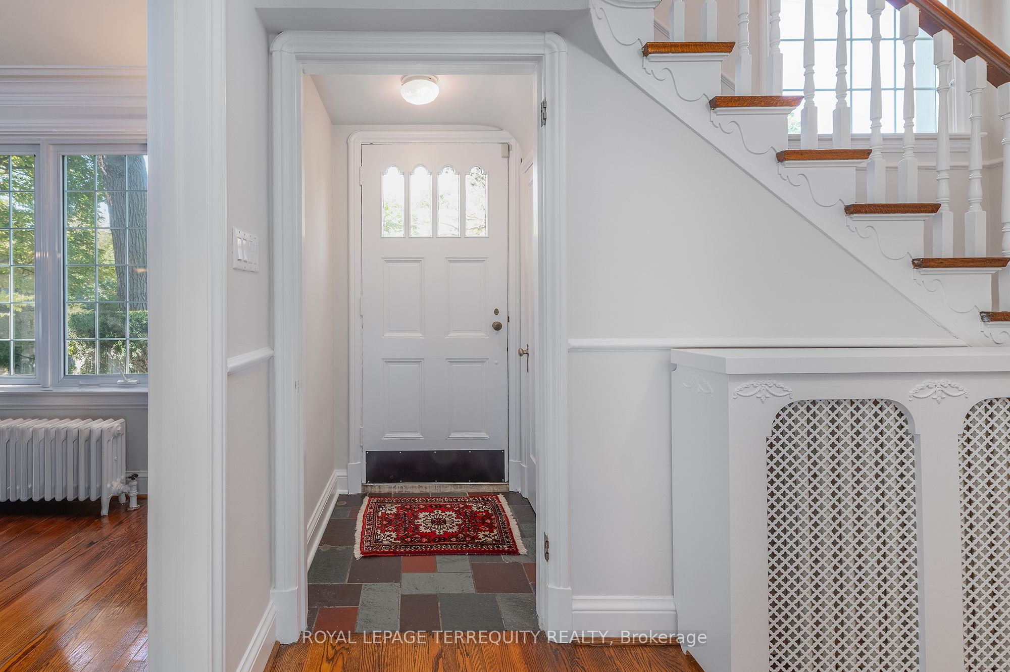 223 Riverside Drive, Toronto, ON M6S 4A8 photo 4
