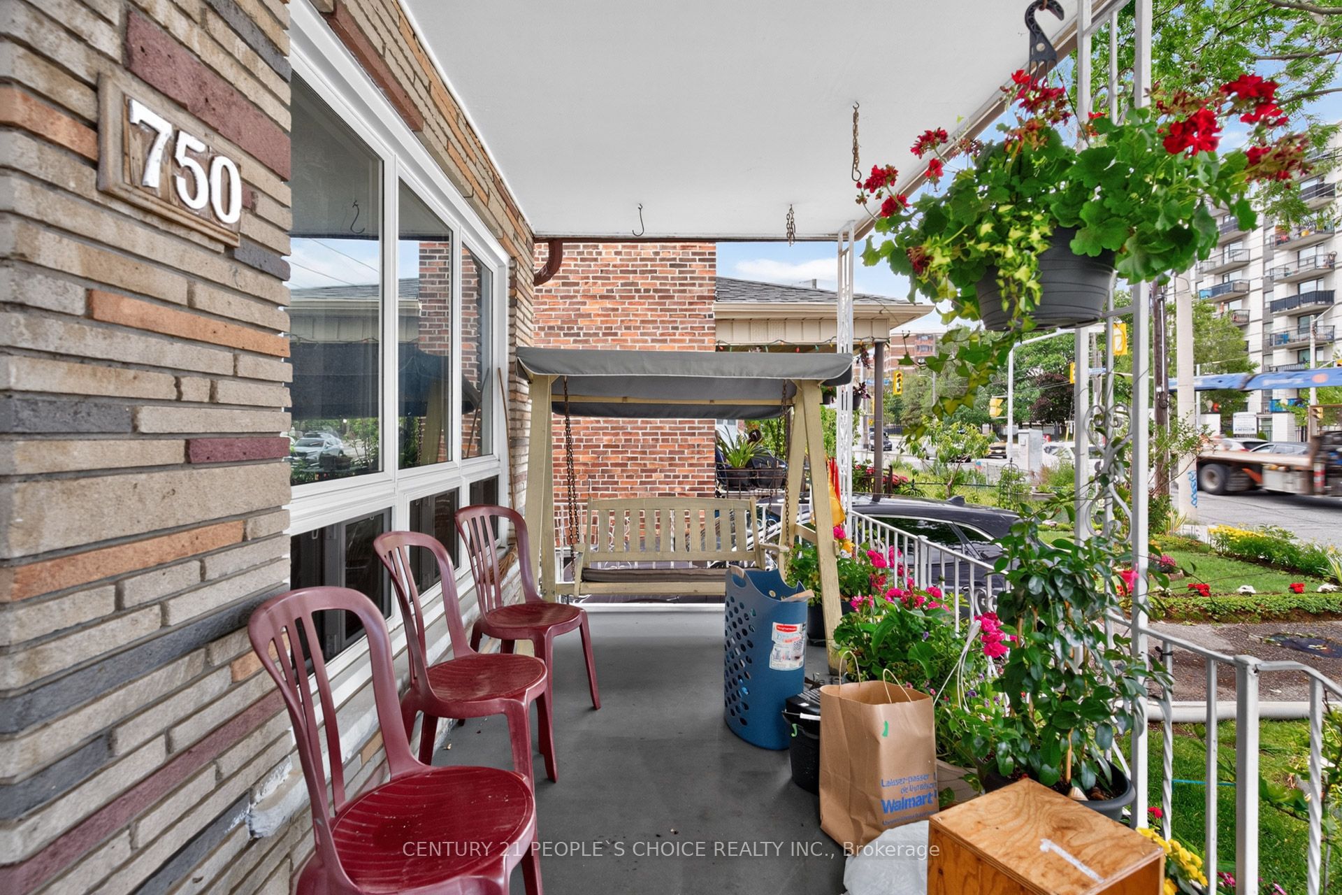 750 Jane Street, Toronto, ON M6N 4B2 photo 5