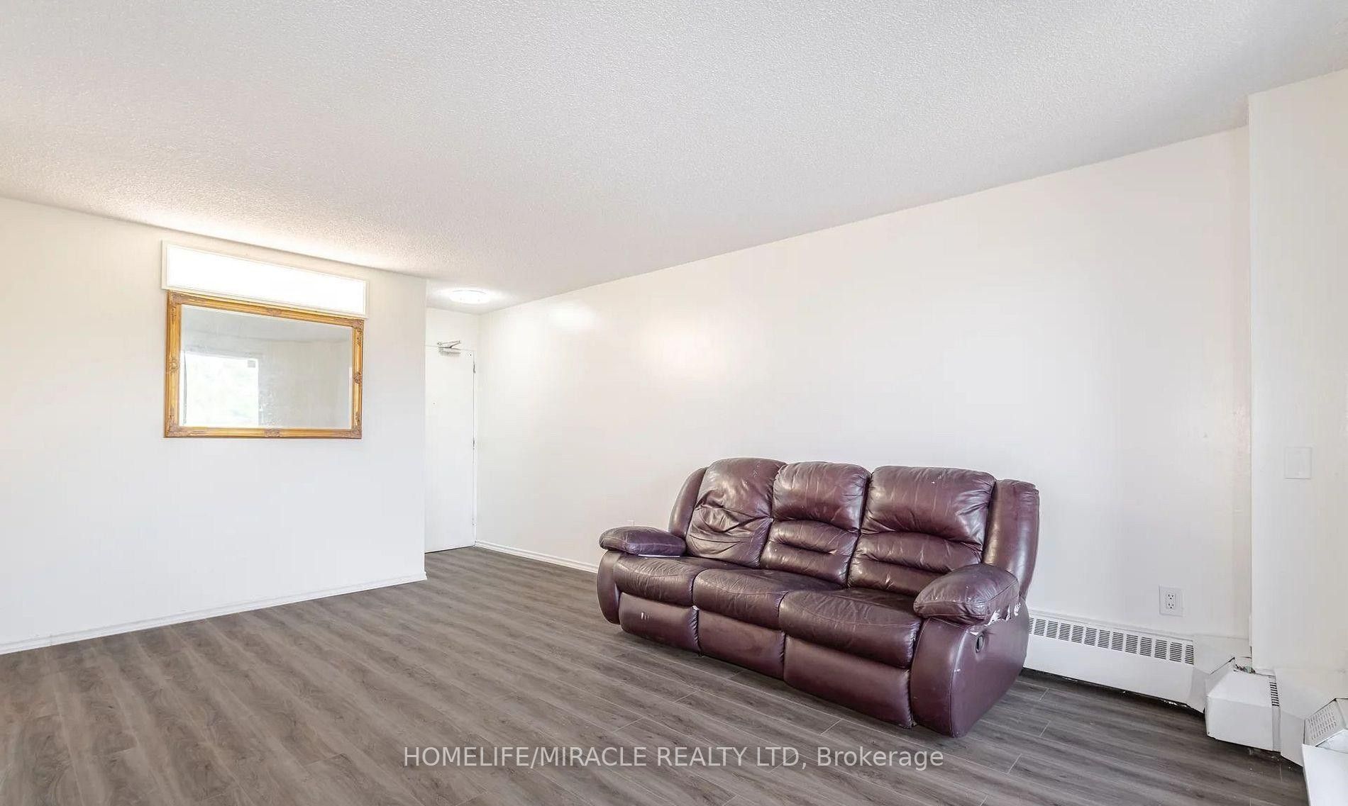 4673 Jane Street 517, Toronto, ON M3N 2L1 photo 5