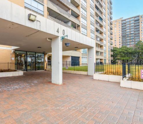 40 Panorama Court 903, Toronto, ON M9V 4M1