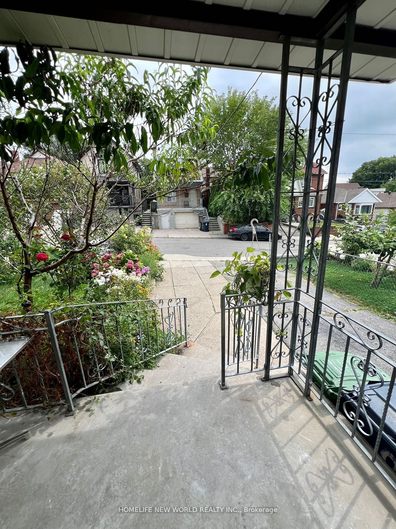 354 Kane Avenue Main, Toronto, ON M6M 3P4 photo 3
