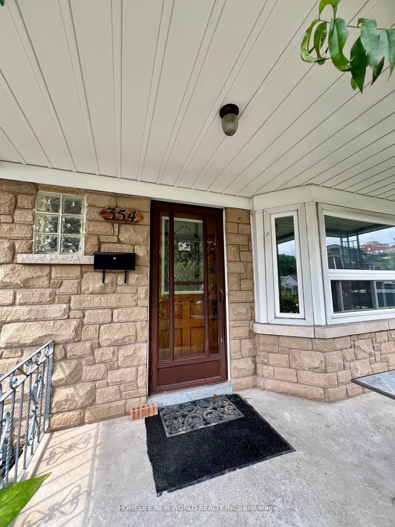 354 Kane Avenue Main, Toronto, ON M6M 3P4 photo 4