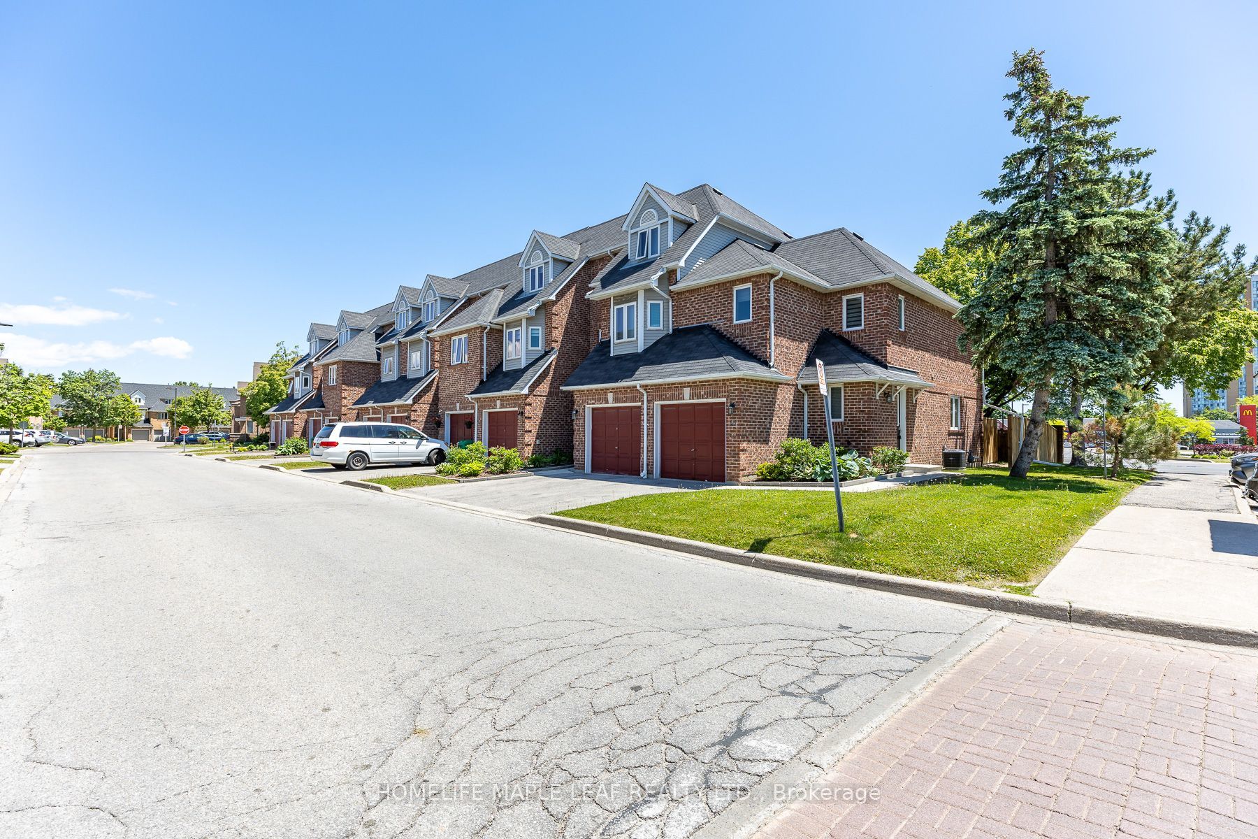 45 Bristol Road E 10, Mississauga, ON L4Z 3P5