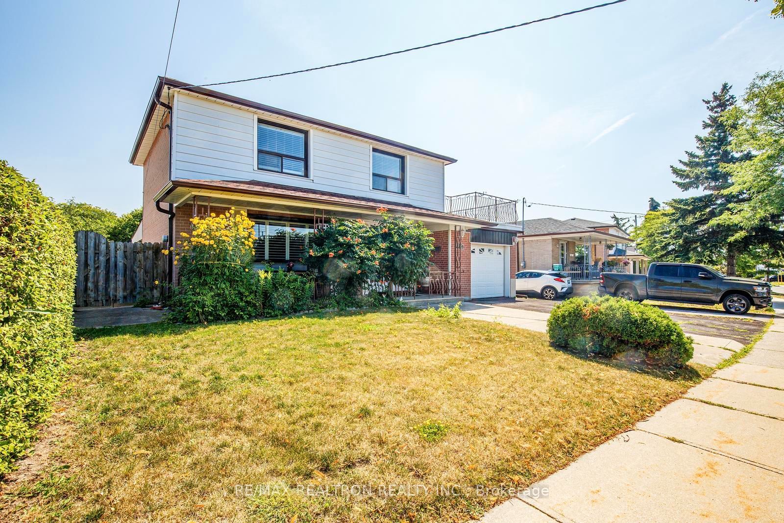 115 Hullmar Drive, Toronto, ON M3N 2E5 photo 3