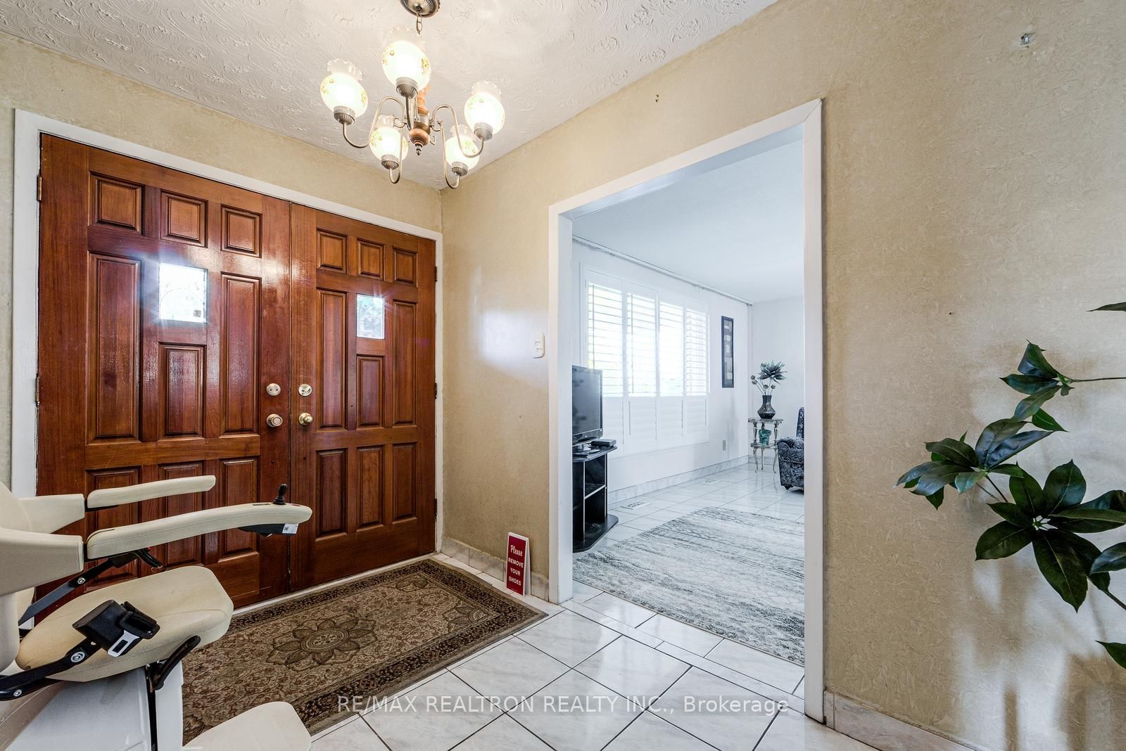 115 Hullmar Drive, Toronto, ON M3N 2E5 photo 5
