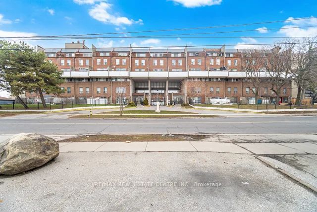 10 Eddystone Avenue 255, Toronto, ON M3N 2T2
