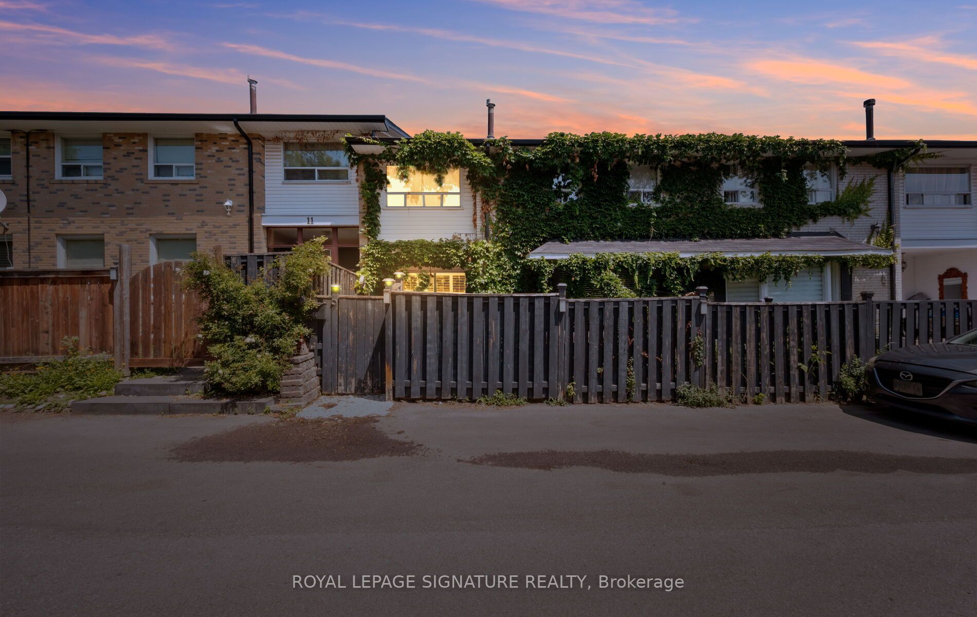 61 Ardglen Drive 9, Brampton, ON L6W 1V1