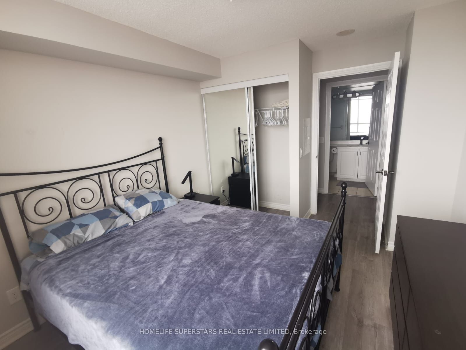 700 Humberwood Boulevard S 1617, Toronto, ON M9W 7J4 photo 5
