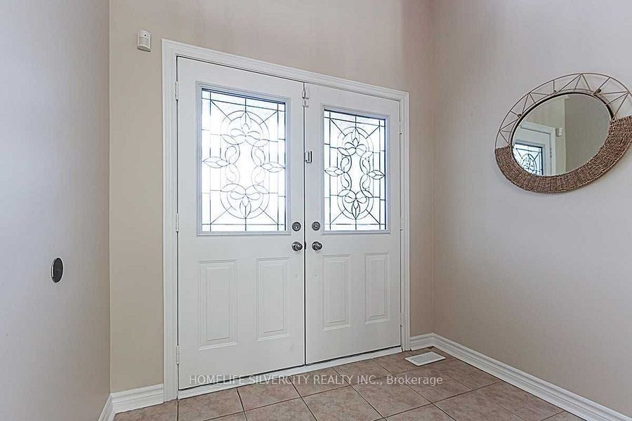 39 Savita Road, Brampton, ON L7A 3V1 photo 4