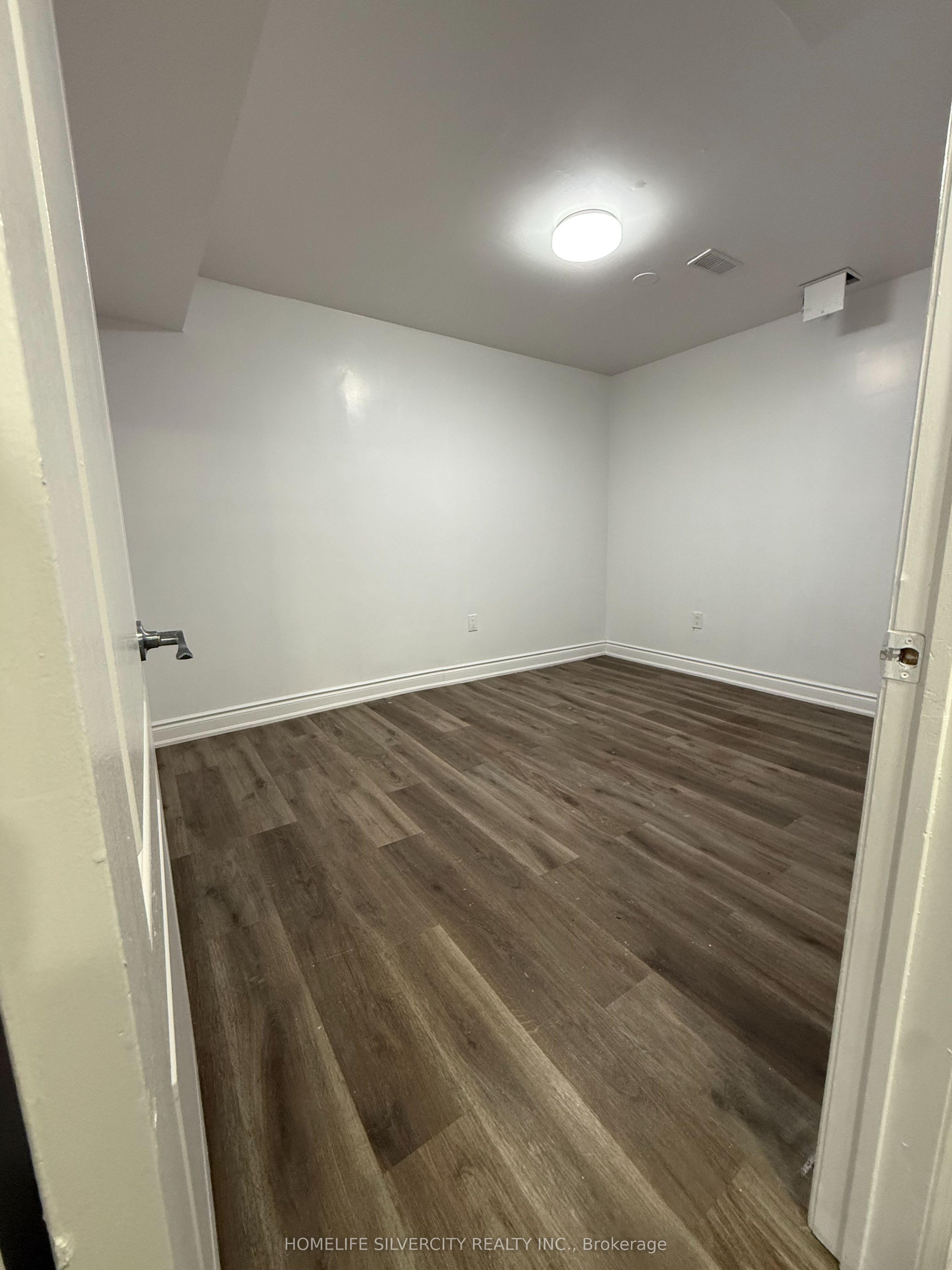 39 Savita Road, Brampton, ON L7A 3V1 photo 5
