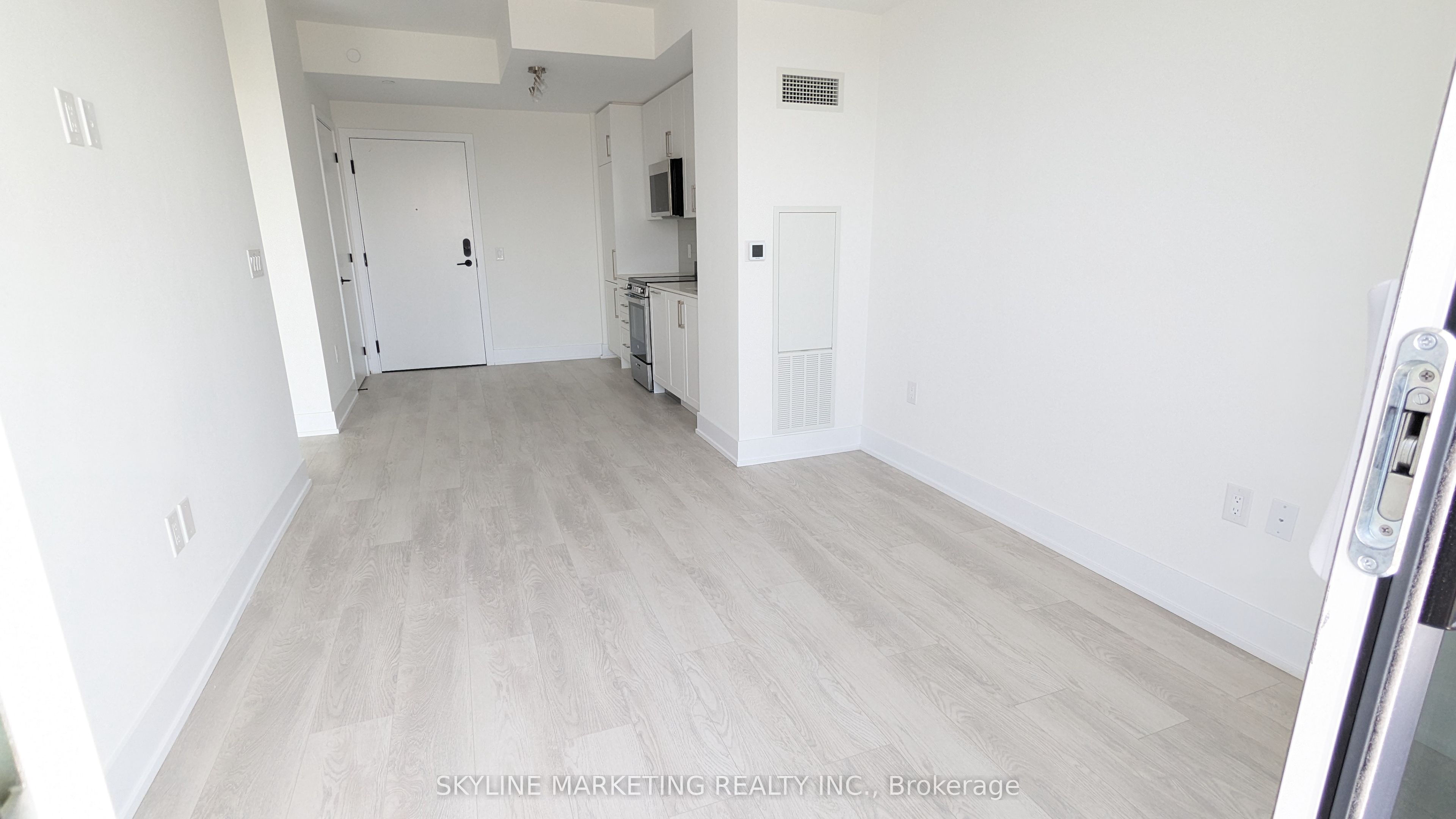 2450 Old Bronte Road 437, Oakville, ON L6M 5P6 photo 2