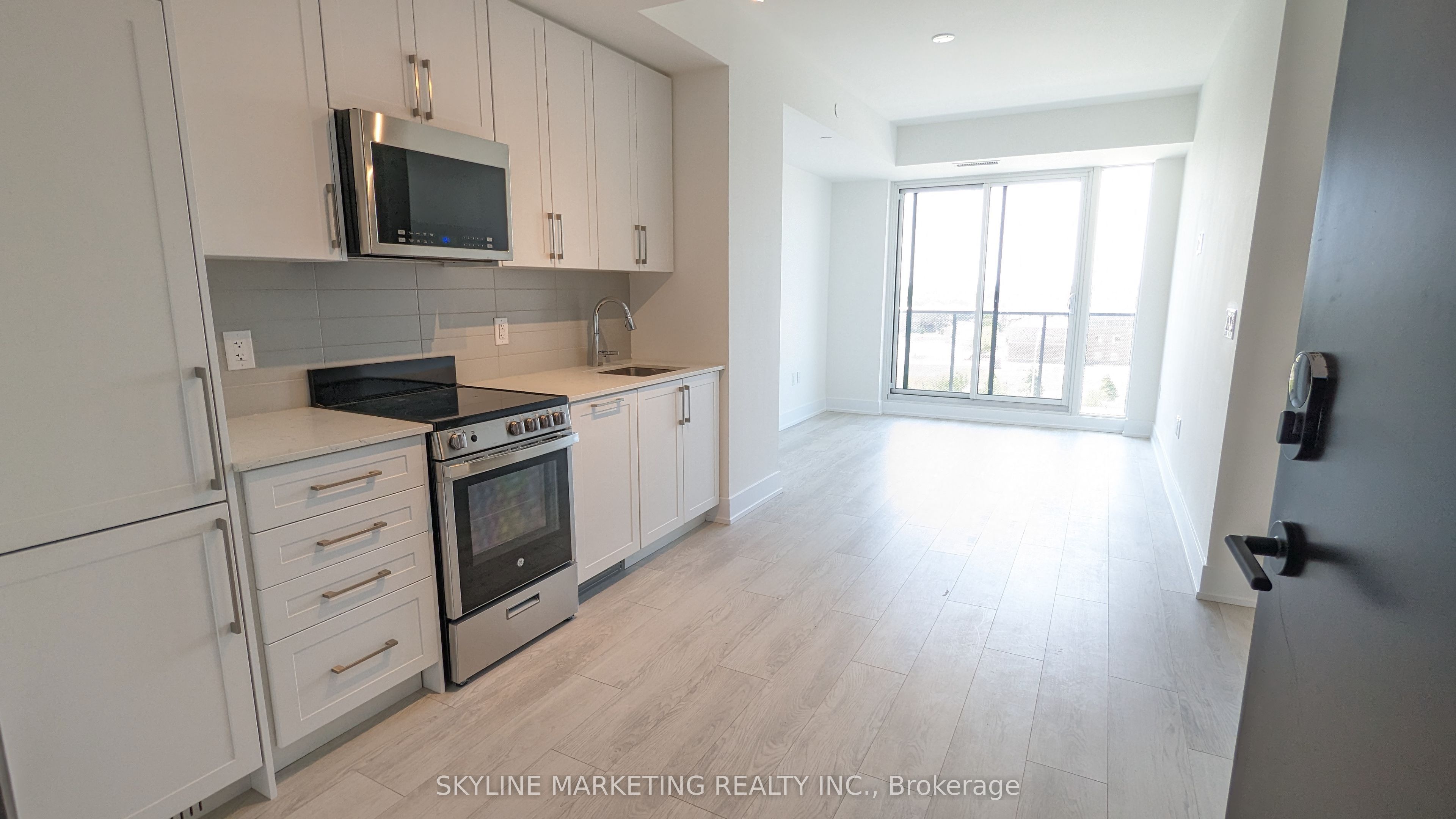 2450 Old Bronte Road 437, Oakville, ON L6M 5P6 photo 4