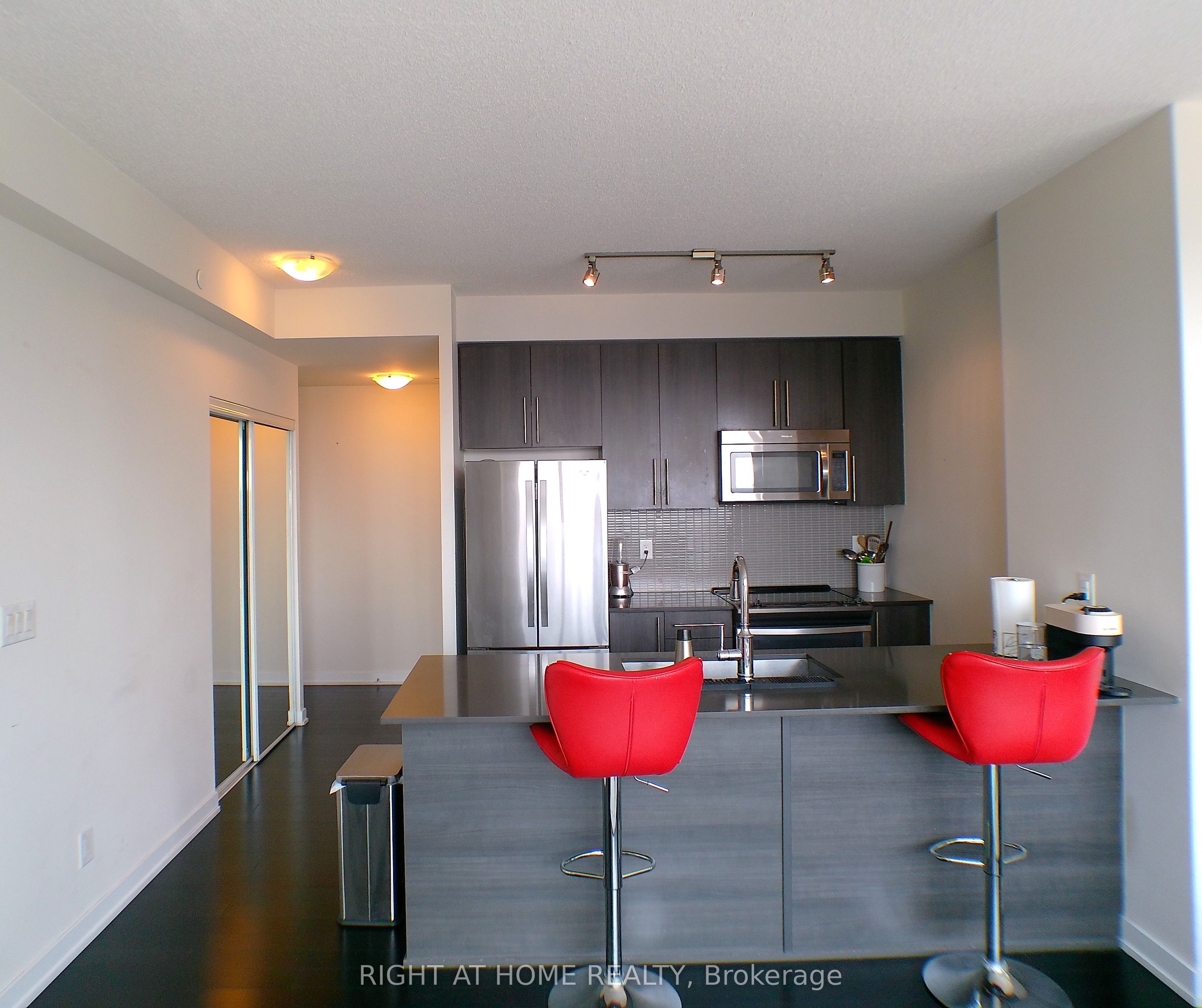 510 Curran Place 2202, Mississauga, ON L5B 0J8 photo 5