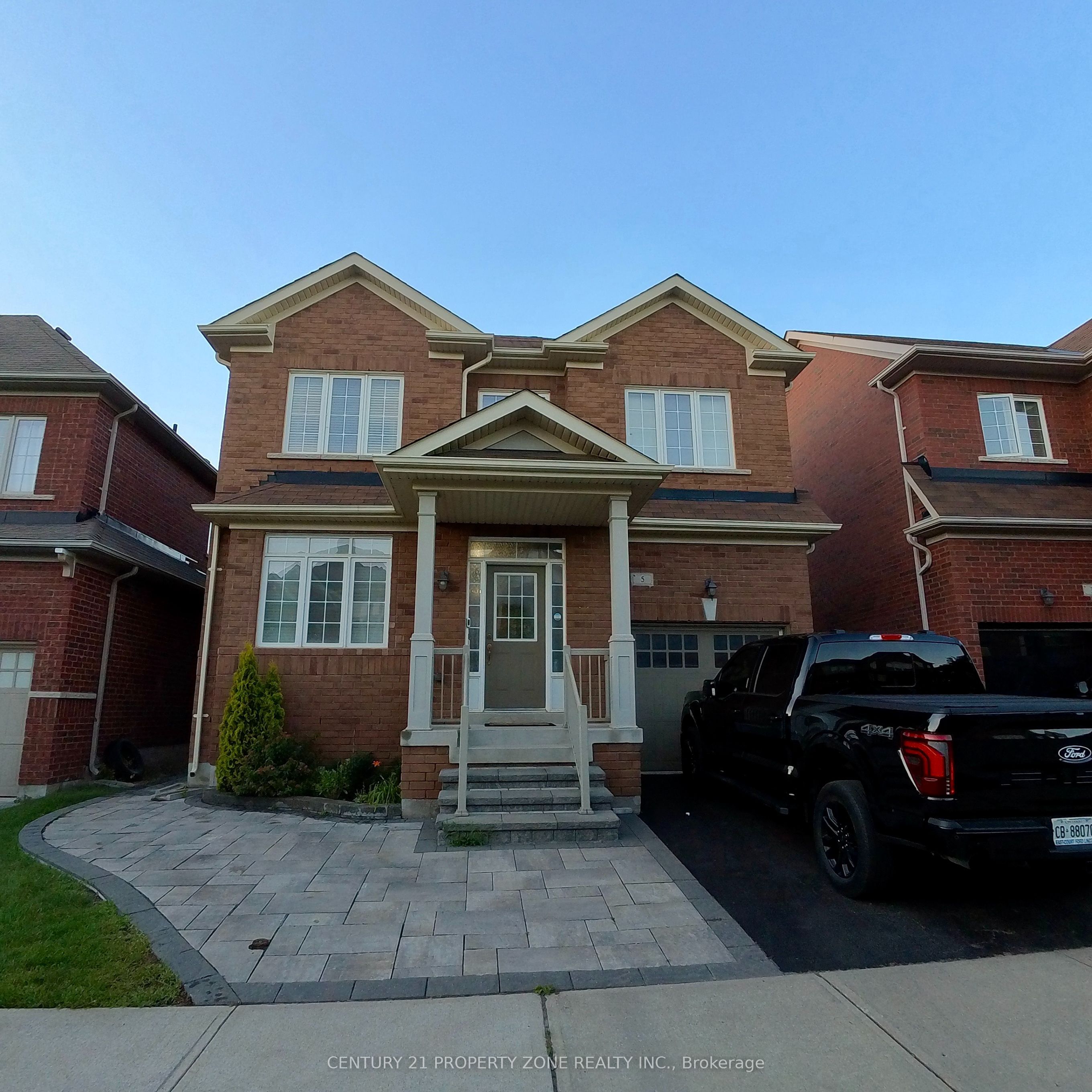 5 Bryony Road, Brampton, ON L7A 0W3 photo 2