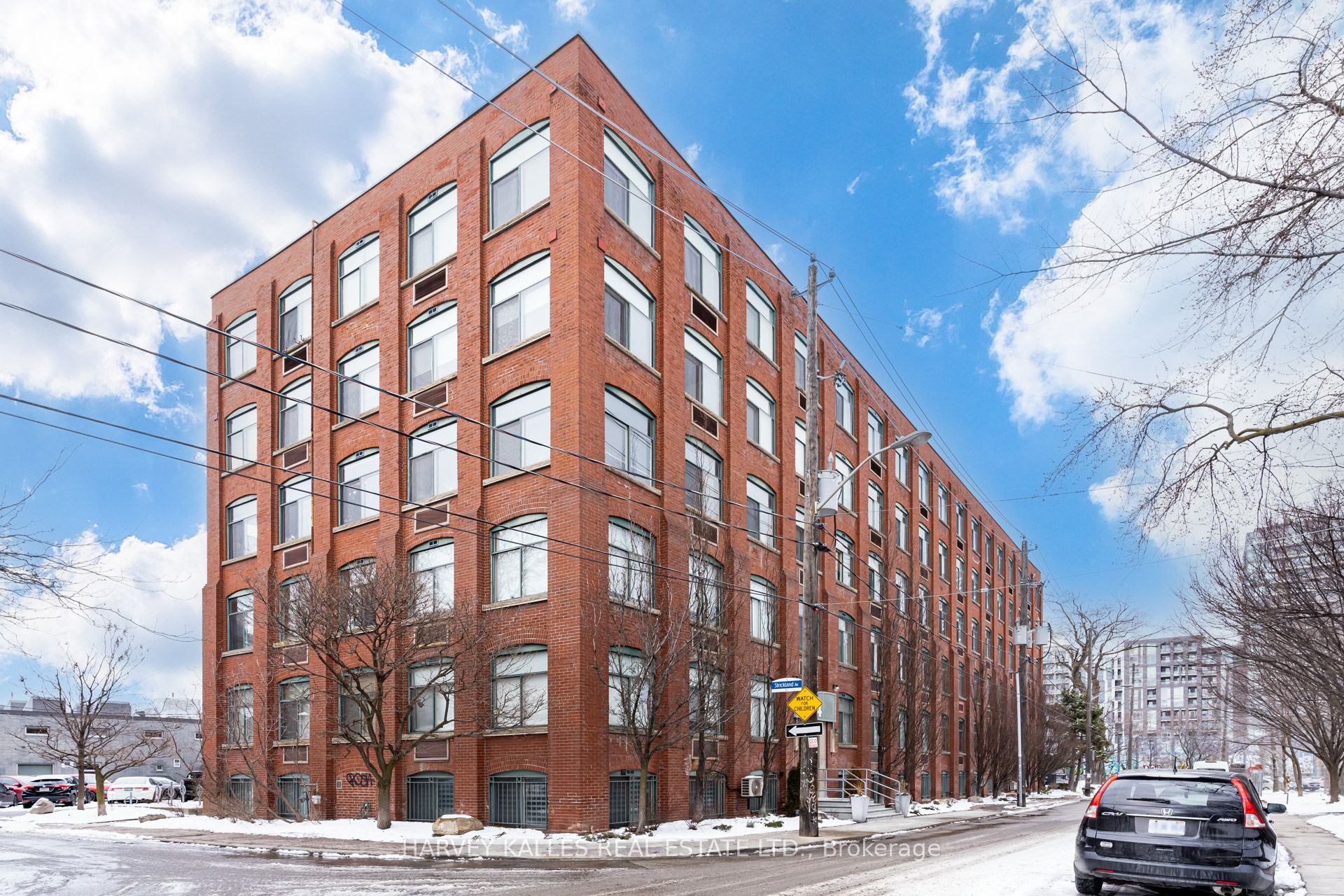 24 Noble Street 304, Toronto, ON M6K 2C8