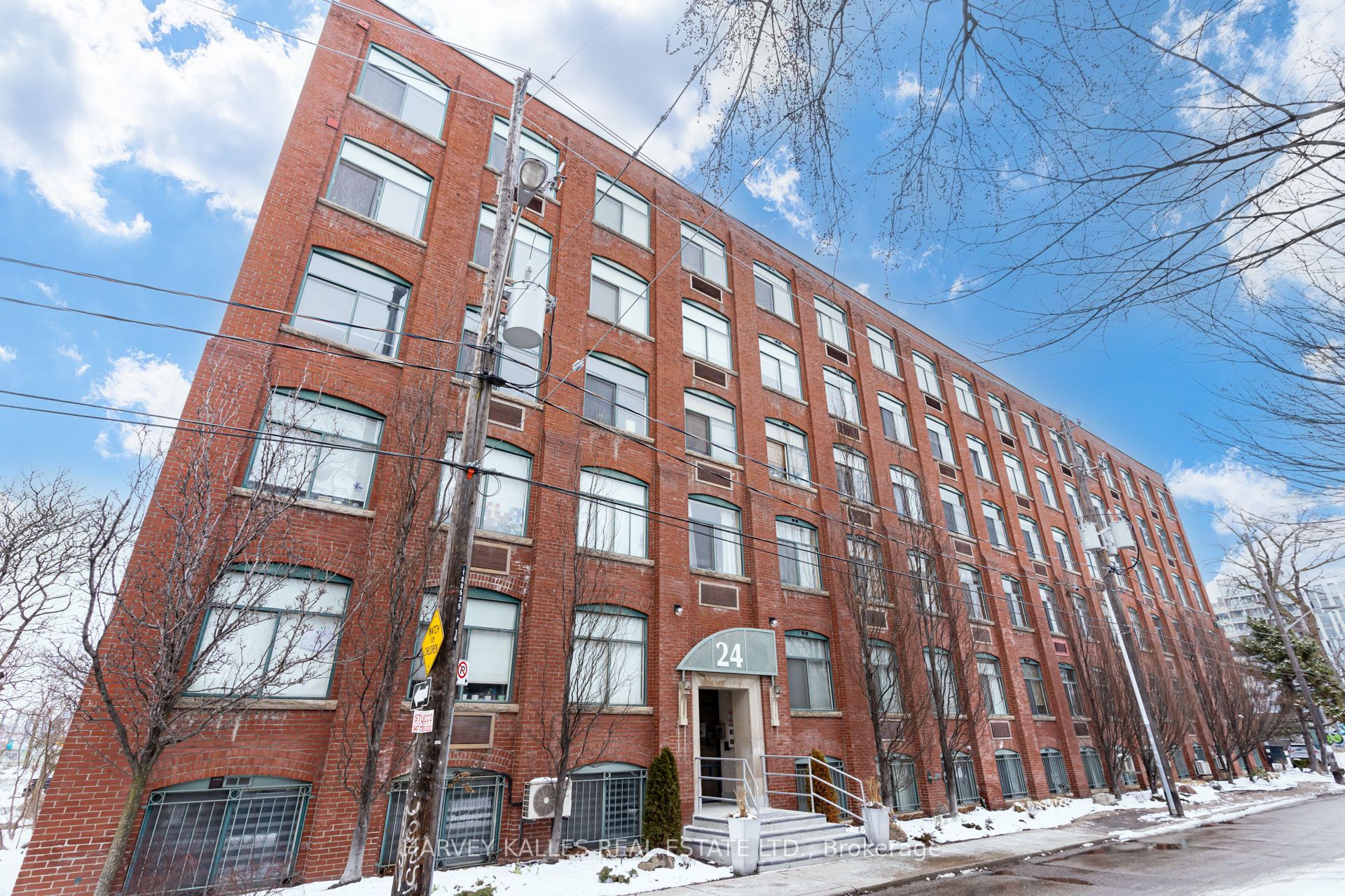 24 Noble Street 304, Toronto, ON M6K 2C8 photo 2