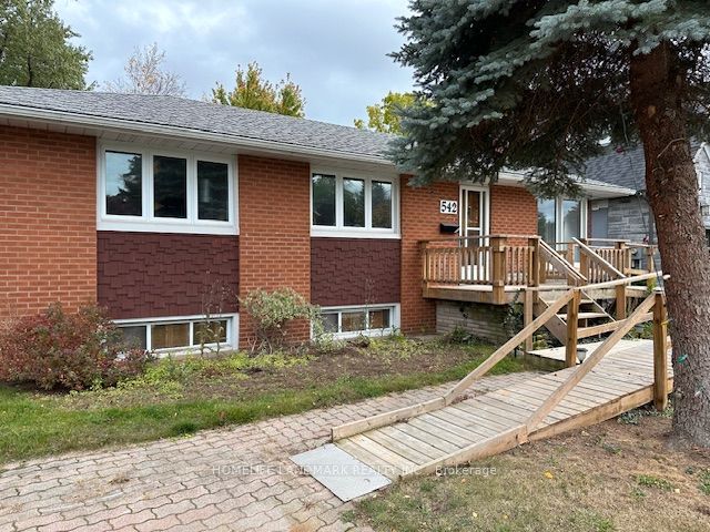 542 Wingrove Crescent, Oakville, ON L6L 4R6