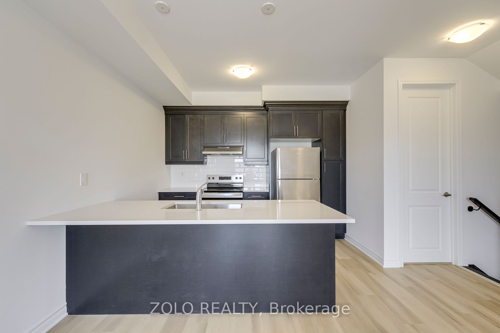 1572 Rutland Crescent, Milton, ON L9E 2H5 photo 5