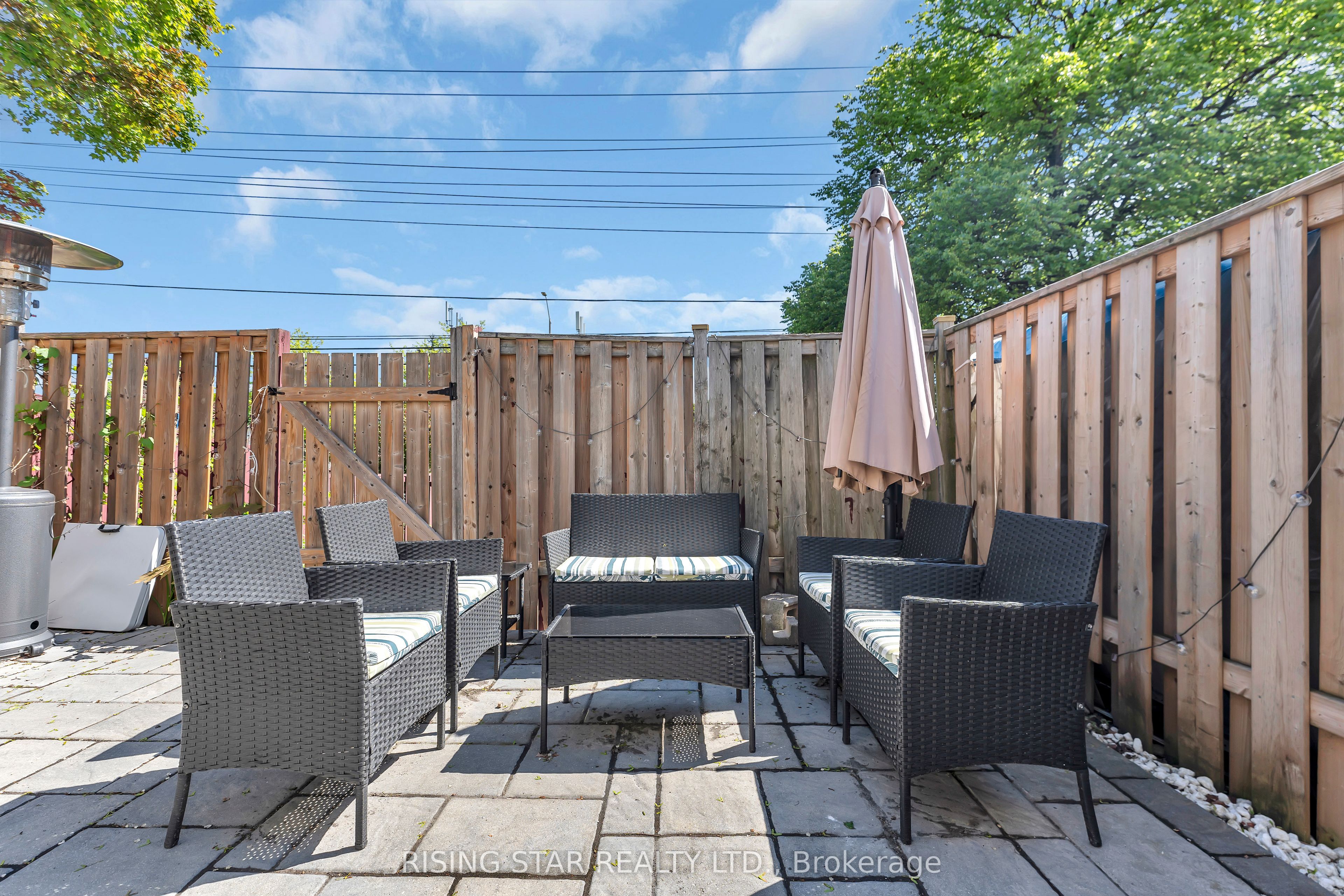 7440 GOREWAY Drive 2, Mississauga, ON L4T 2V2 photo 4
