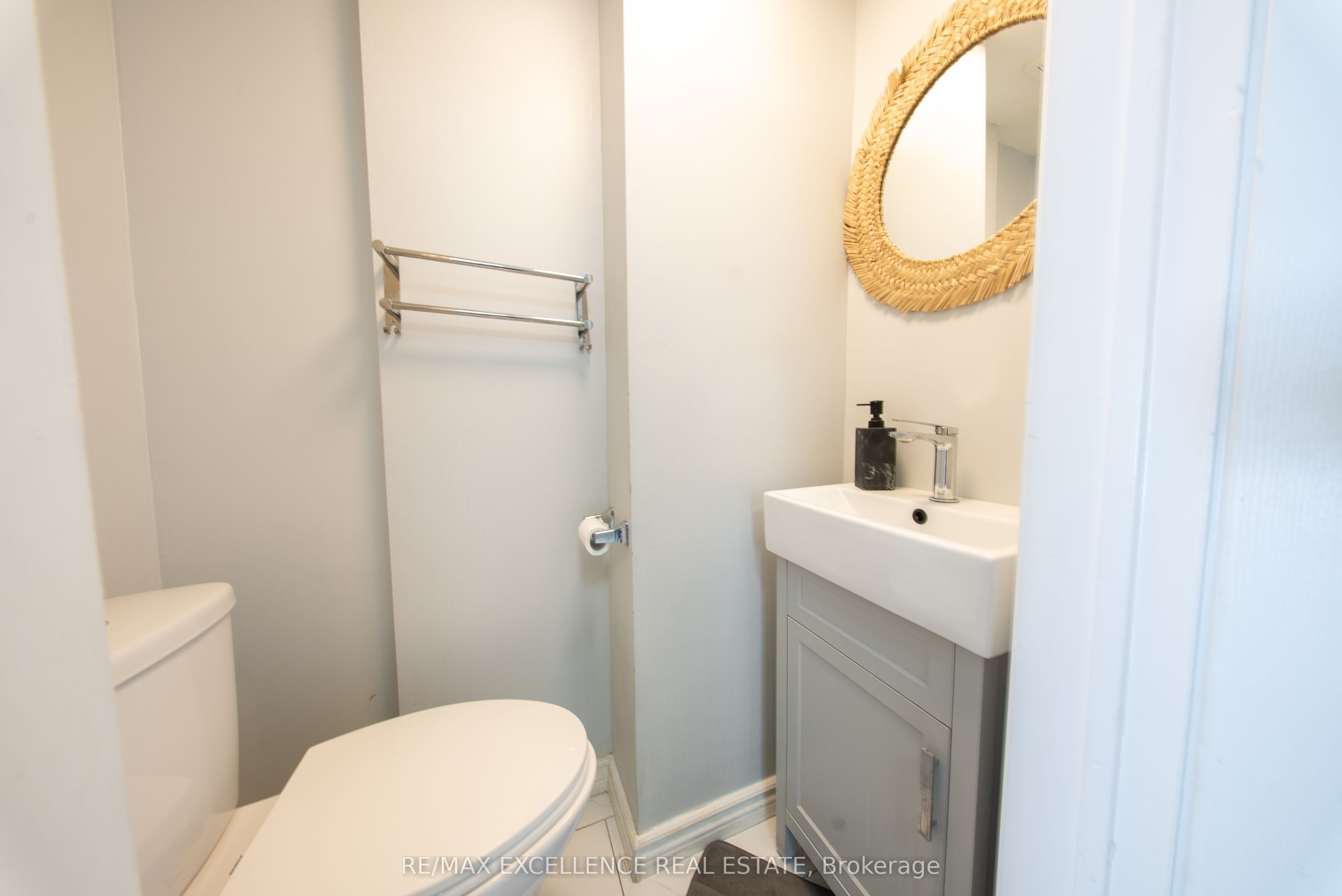 46 Nectarine Crescent, Brampton, ON L6S 5Z1 photo 5