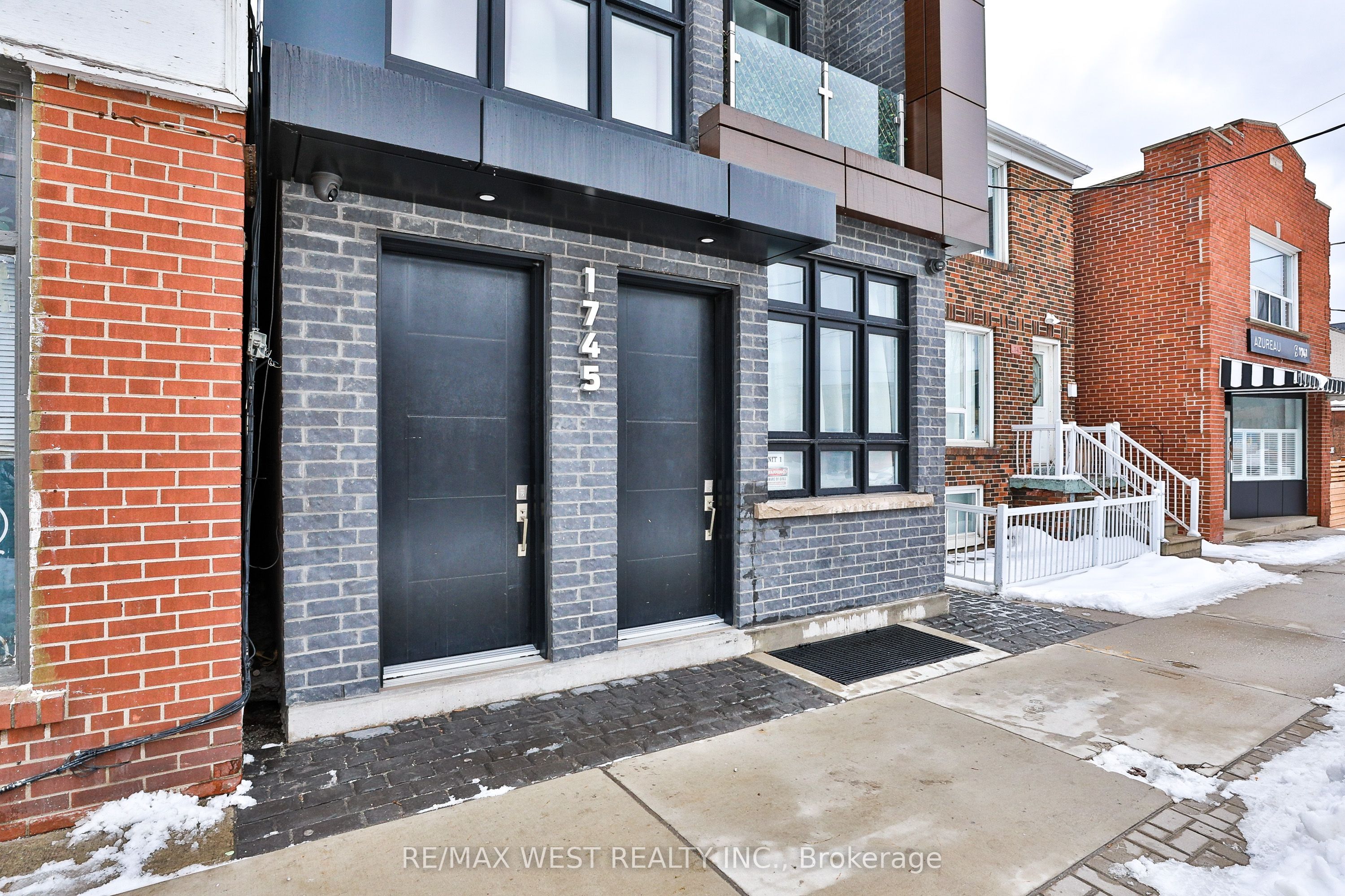 1745 Keele Street 4, Toronto, ON M6M 3W9 photo 2