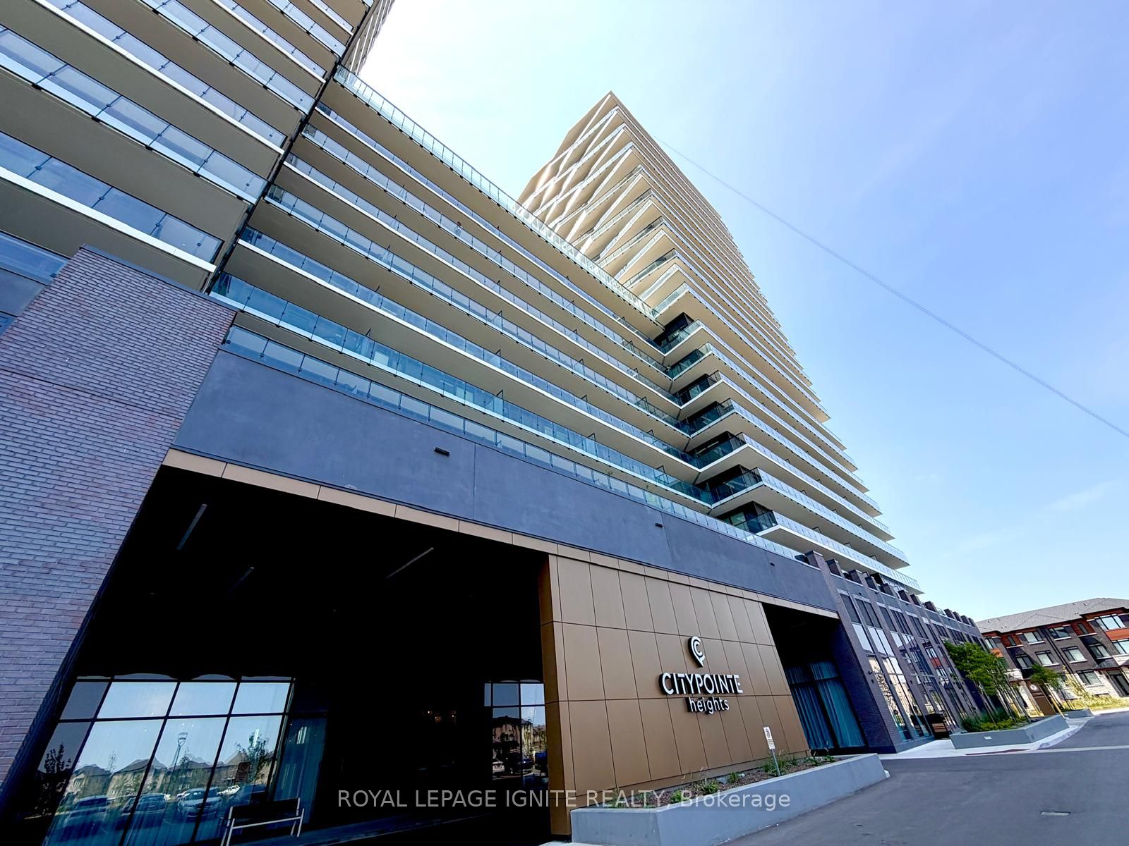 15 Skyridge Drive 2301, Brampton, ON L6P 4S3 photo 3