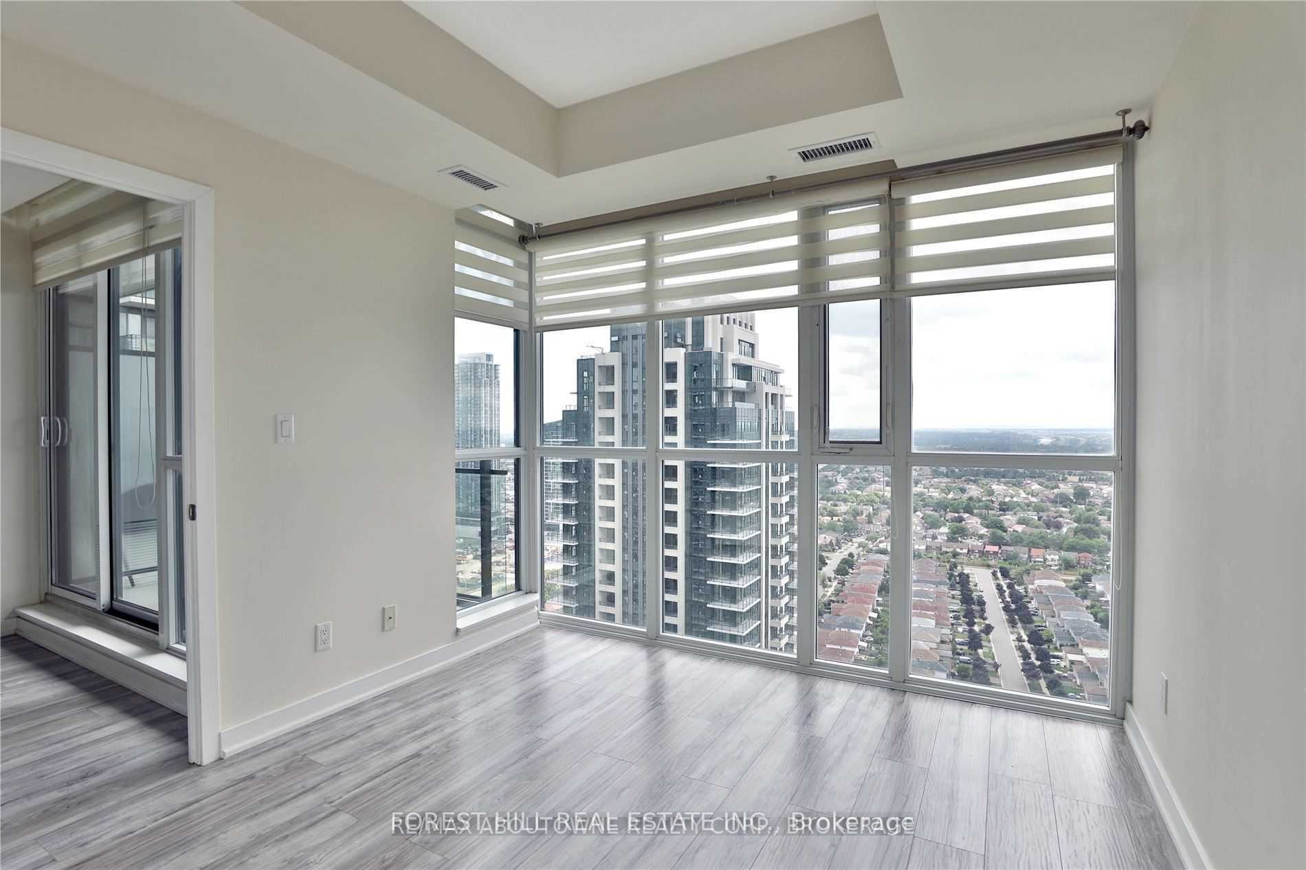 4070 Confederation Parkway 3106, Mississauga, ON L5B 0E9 photo 3